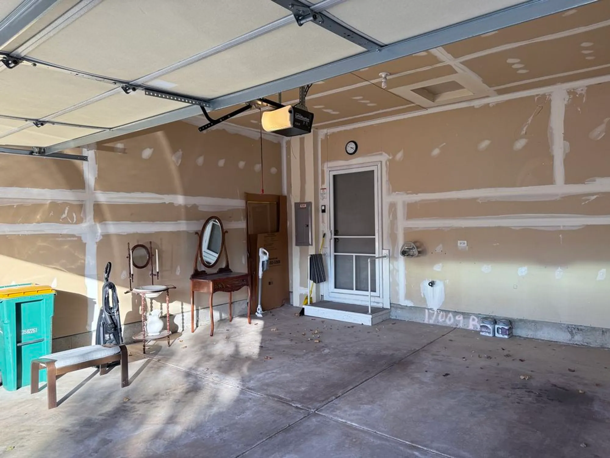 Property Slideshow image 15 of 21 | 17009 mendota dr # 17009, Lockport, IL, 60441