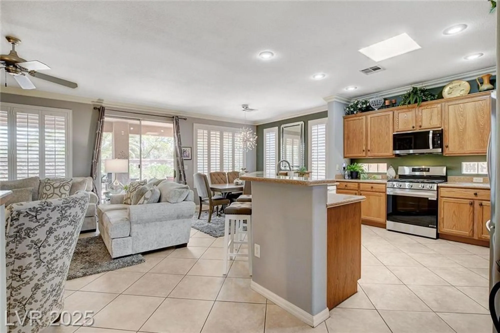 Property Slideshow image 11 of 47 | 4174 cascada piazza ln, Las Vegas, NV, 89135