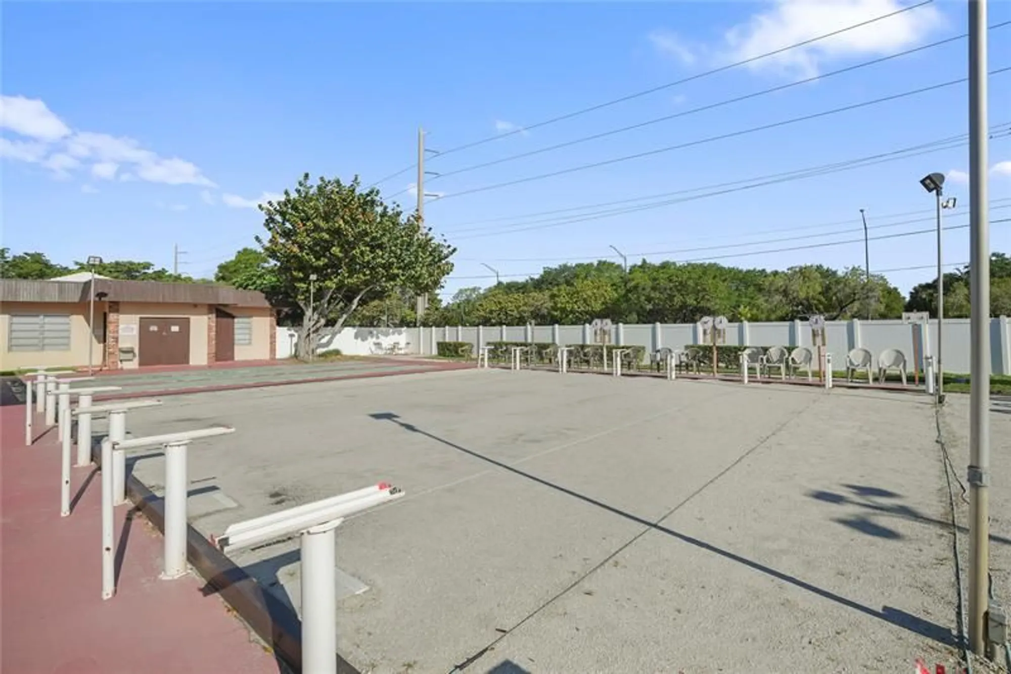 Property Slideshow image 28 of 43 | 3001 nw 46th ave 404, Lauderdale Lakes, FL, 33313