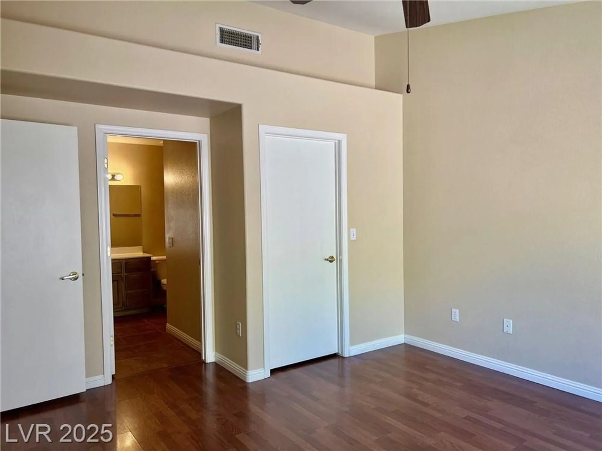 Property Slideshow image 8 of 17 | 2609 sierra sage st, Las Vegas, NV, 89134