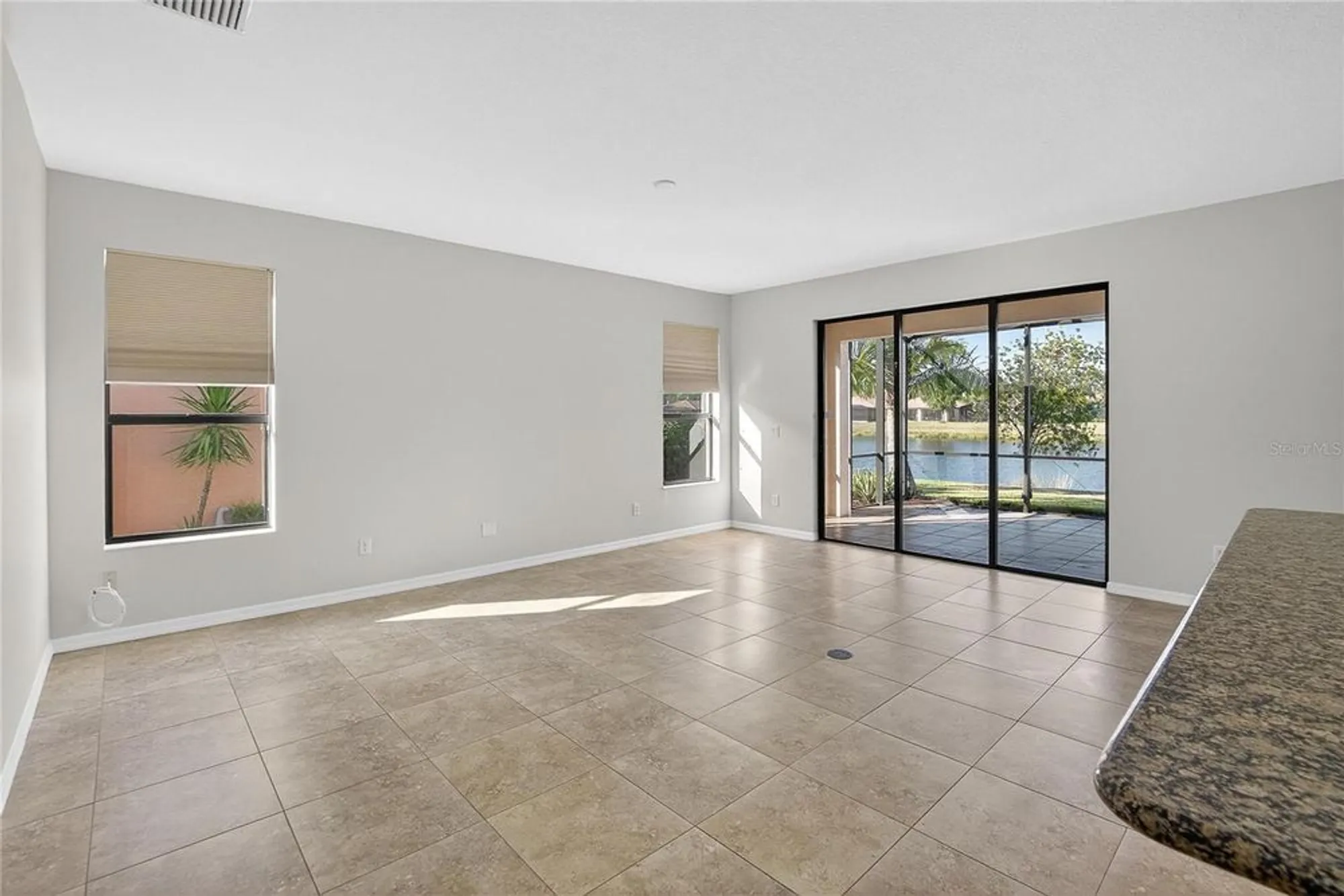 Property Slideshow image 28 of 76 | 331 cedar falls dr, Apollo Beach, FL, 33572