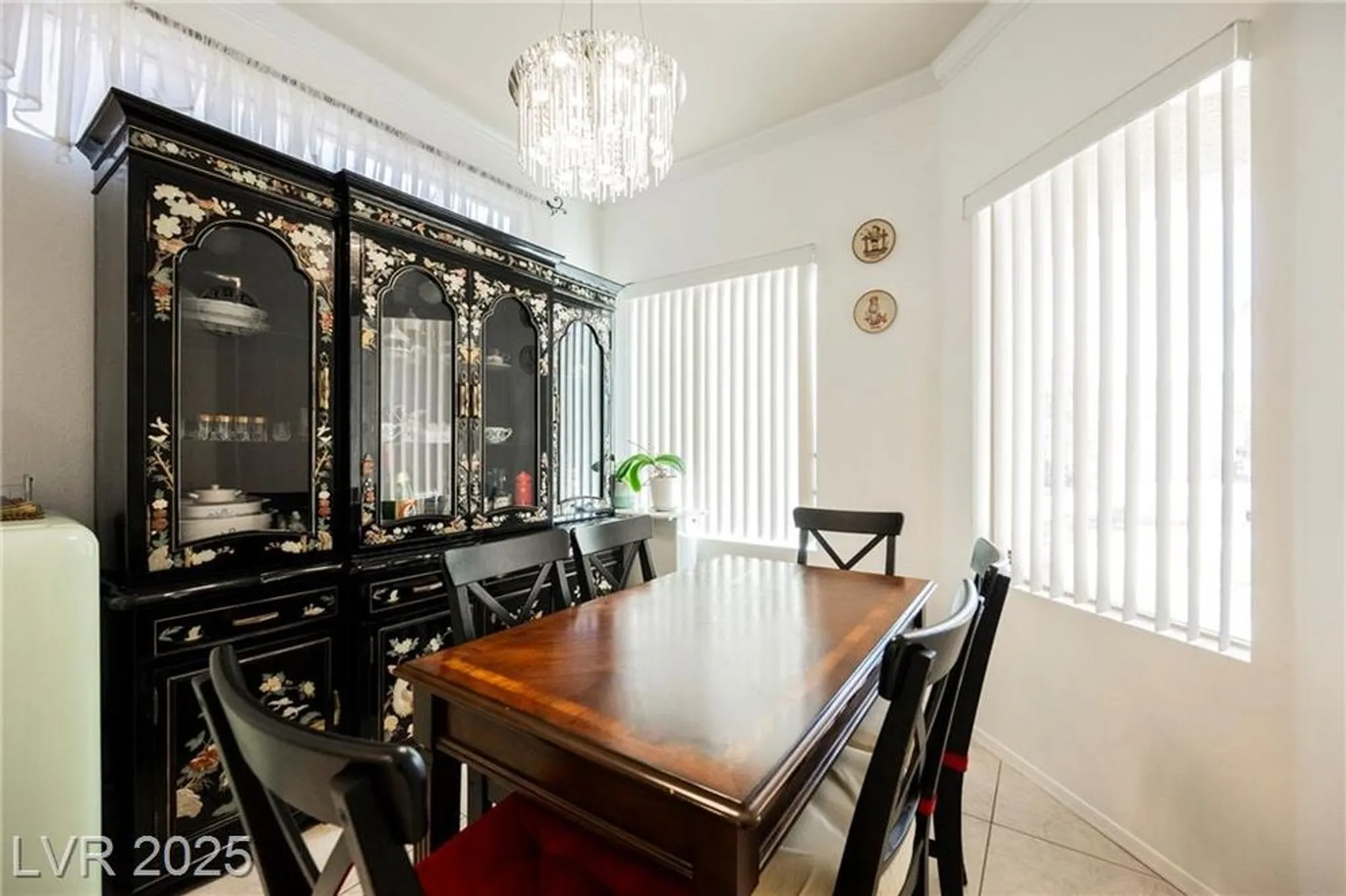 Property Slideshow image 11 of 50 | 1818 eagle mesa ave, Henderson, NV, 89012