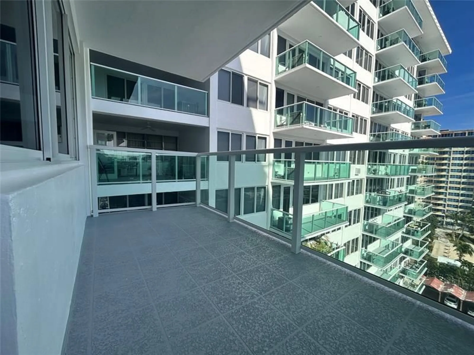 Property Slideshow image 18 of 42 | 3233 ne 34th st 1112a, Fort Lauderdale, FL, 33308