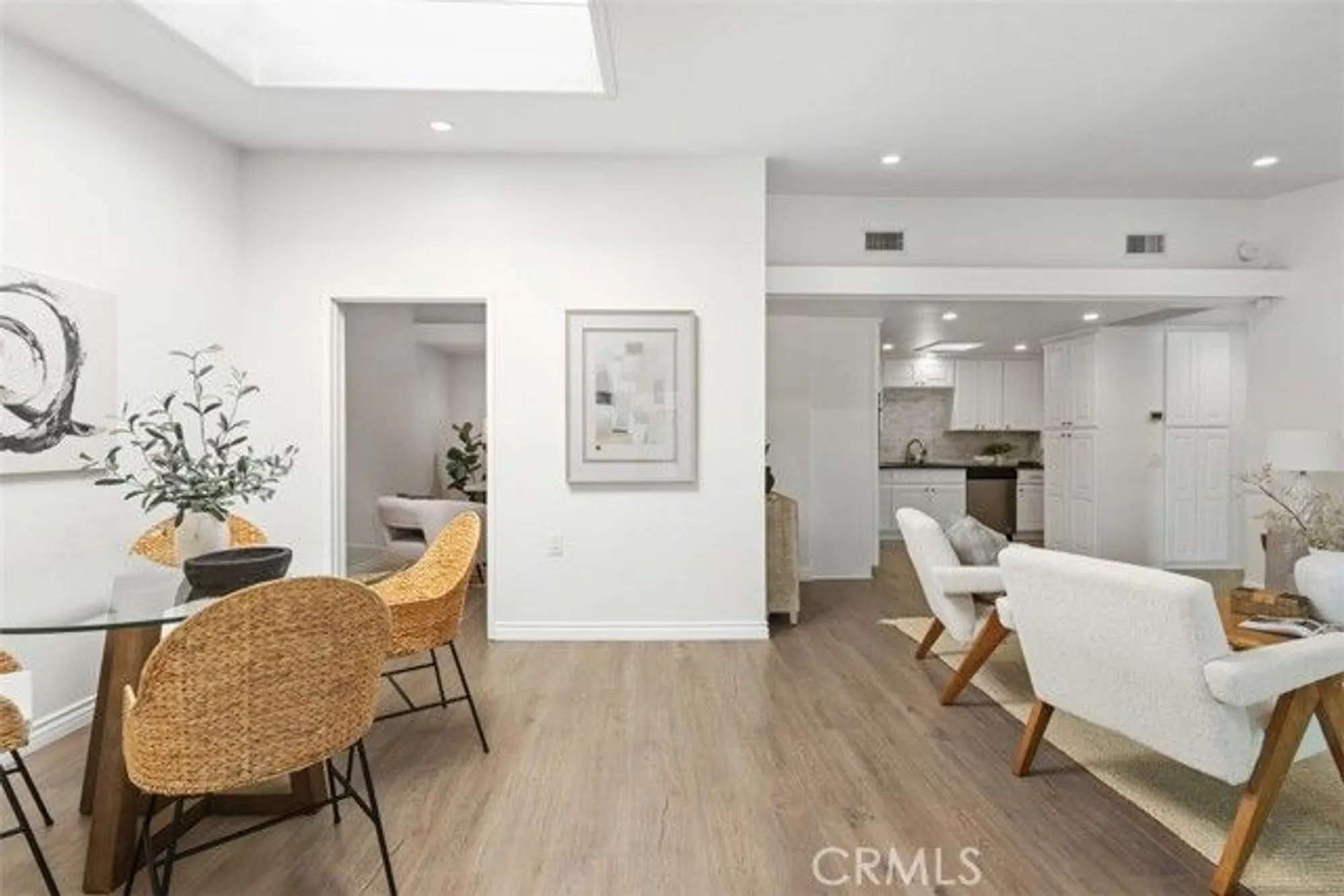 Property Slideshow image 6 of 38 | 13451 danbury ln # m6-133d, Seal Beach, CA, 90740