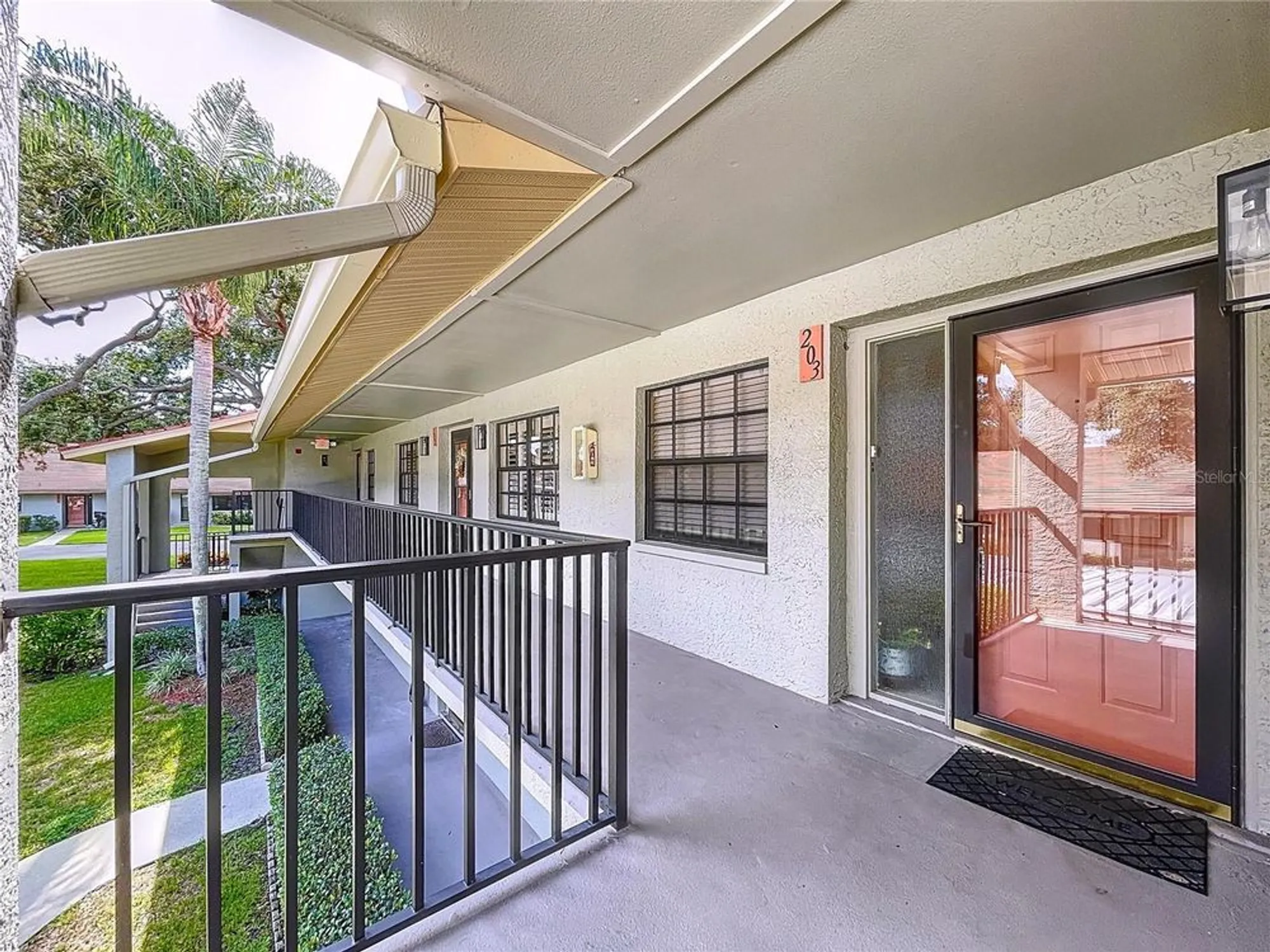 Property Slideshow image 6 of 59 | 2020 lakeview dr apt 203, Clearwater, FL, 33763