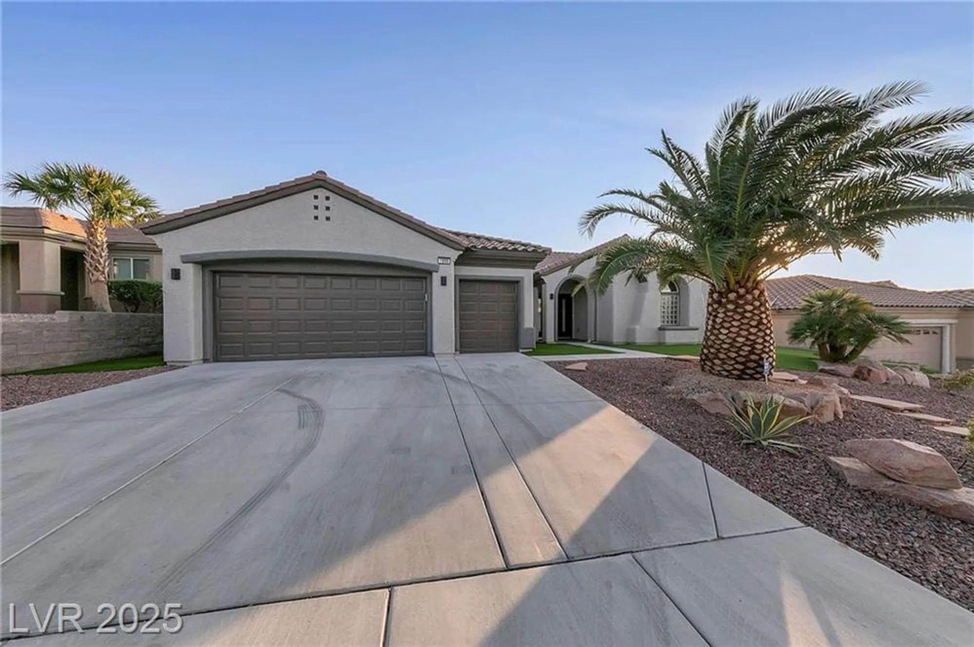 Property Slideshow image 5 of 56 | 1999 oliver springs st, Henderson, NV, 89052