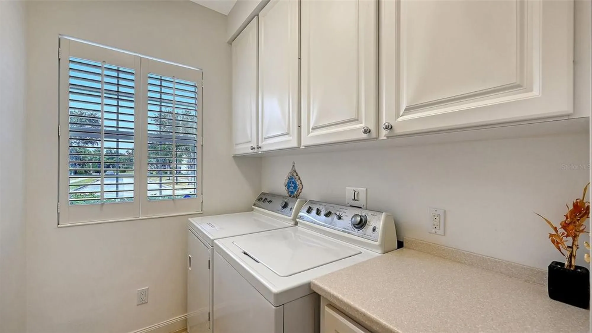 Property Slideshow image 30 of 63 | 1749 burgos dr, Sarasota, FL, 34238