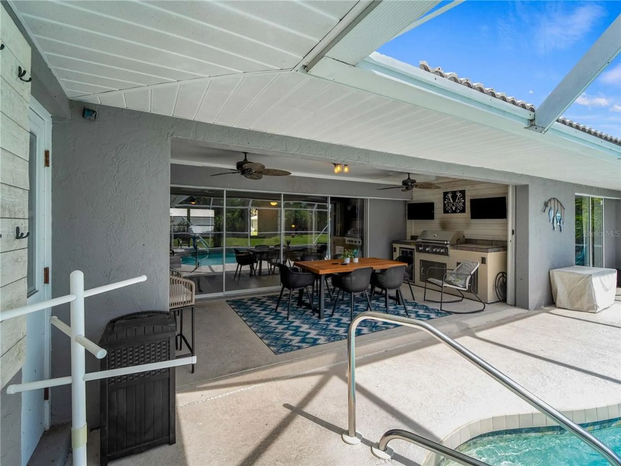 Property Slideshow image 43 of 61 | 523 warwick dr, Venice, FL, 34293