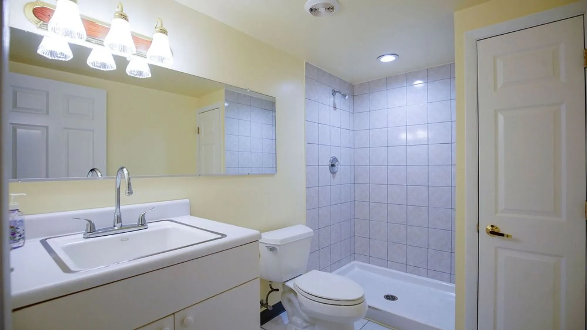 Property Slideshow image 21 of 38 | 12298 winding creek loop, Huntley, IL, 60142