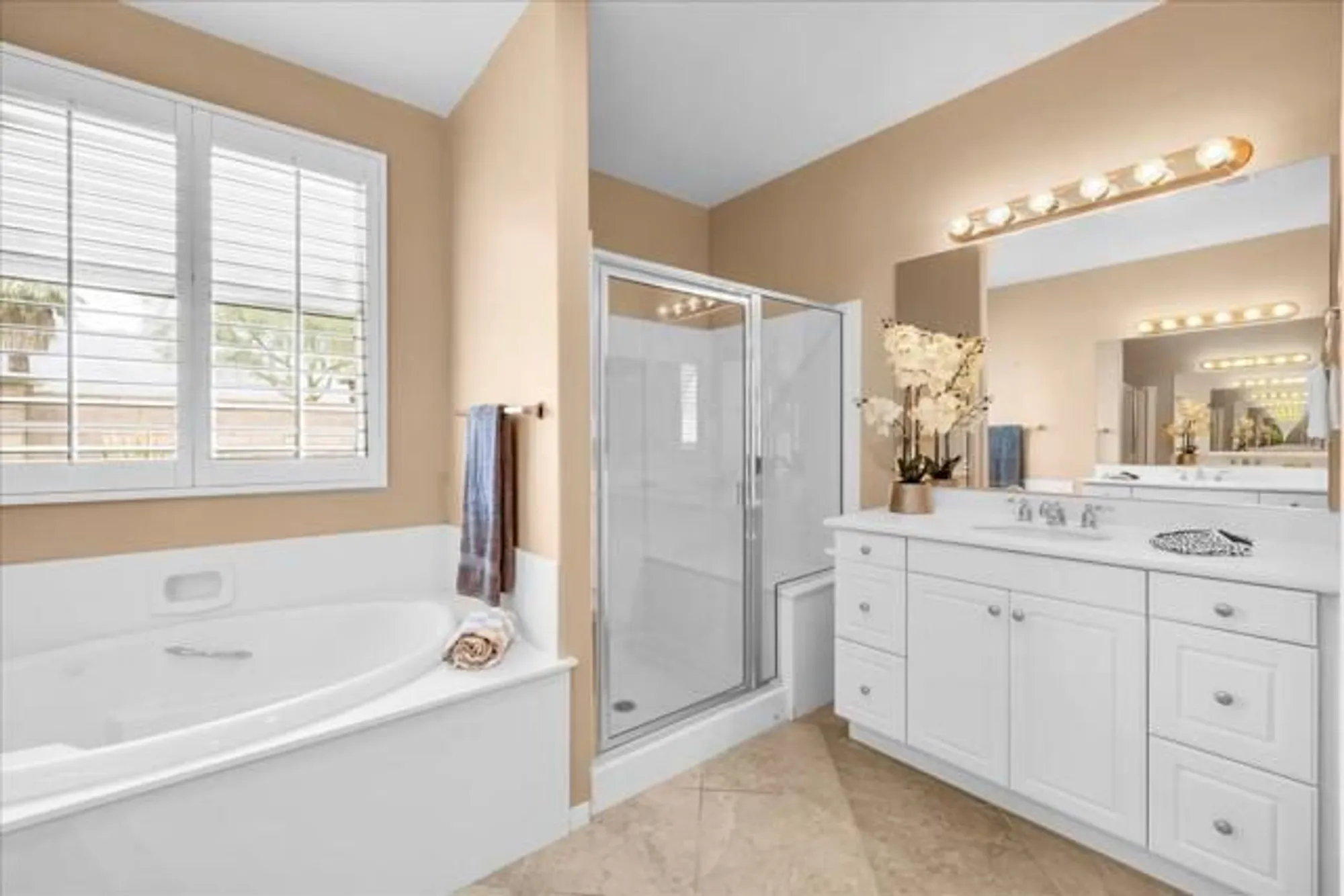 Property Slideshow image 25 of 61 | 3503 savanna way, Palm Springs, CA, 92262