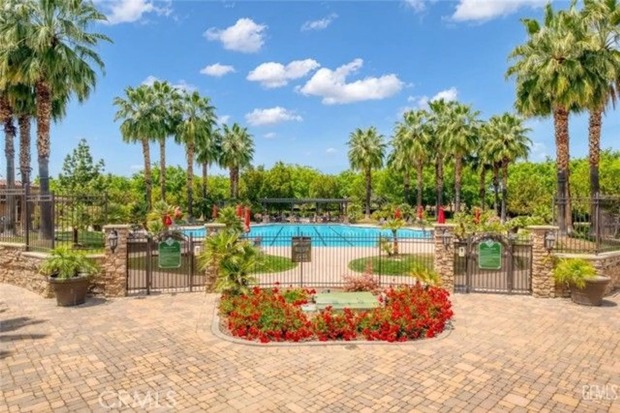 Property Slideshow image 4 of 27 | 9903 francois ln, Bakersfield, CA, 93306