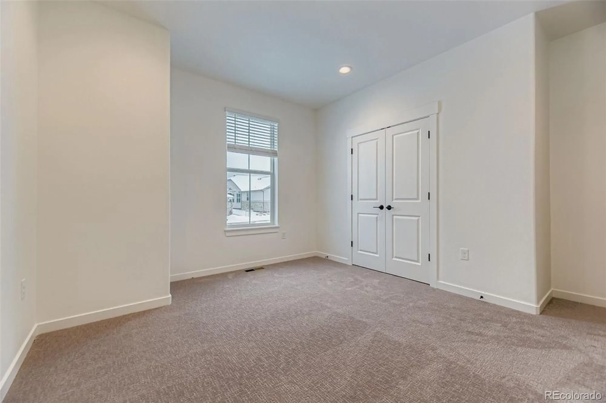 Property Slideshow image 15 of 25 | 8905 s riviera way, Aurora, CO, 80016