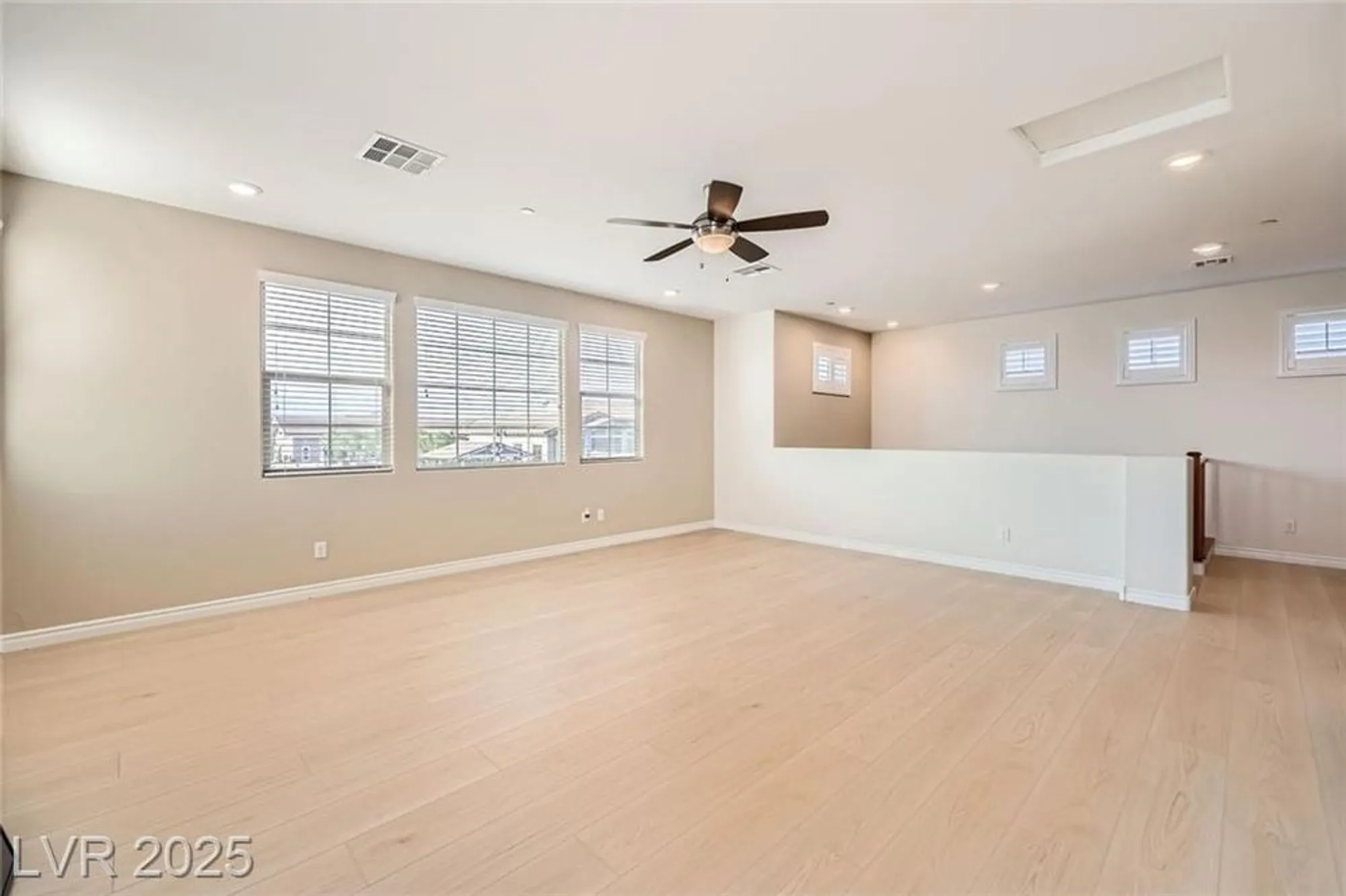 Property Slideshow image 17 of 40 | 429 open hill ave, Henderson, NV, 89011