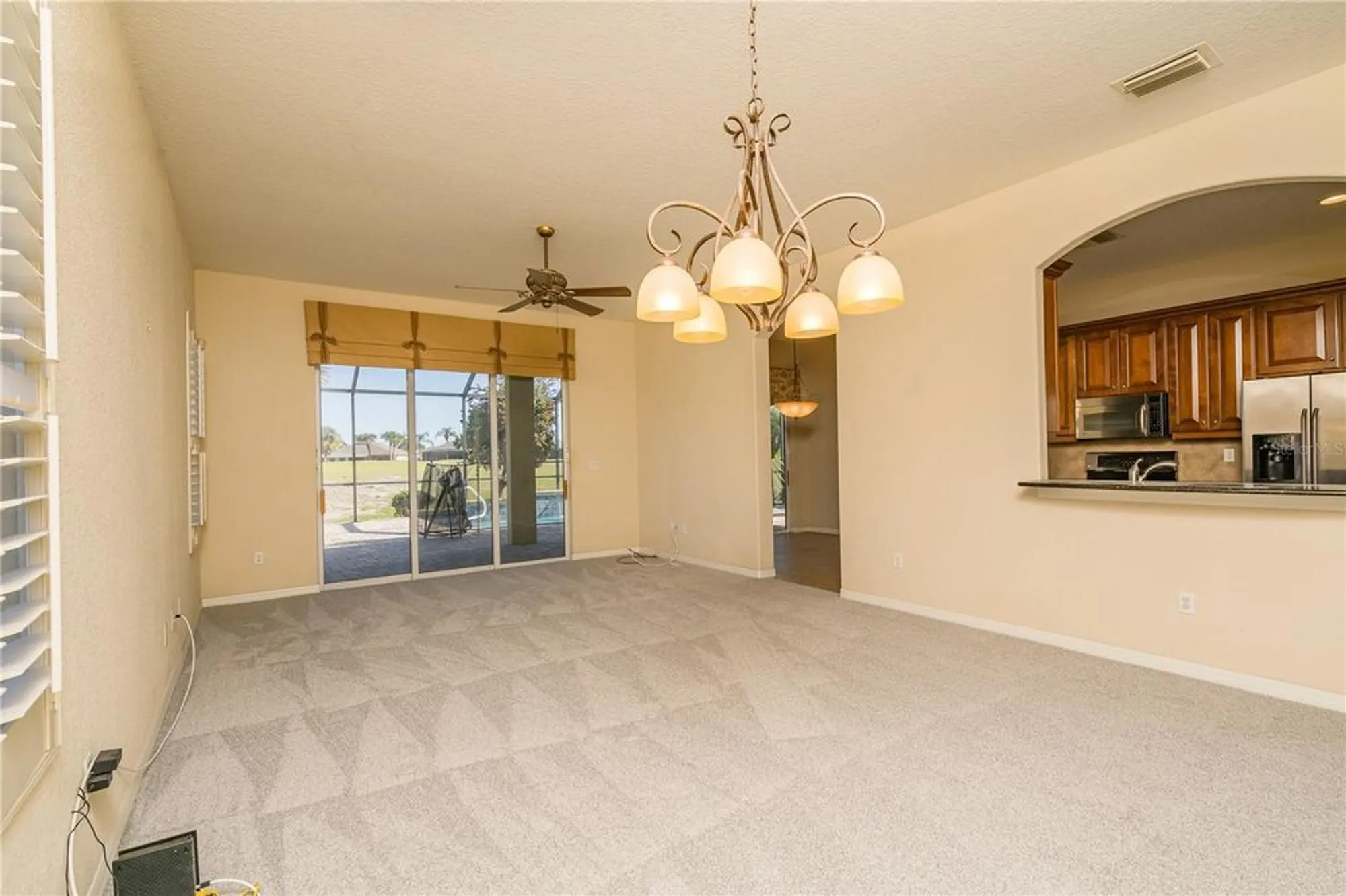 Property Slideshow image 24 of 48 | 1038 emerald dunes dr, Sun City Center, FL, 33573