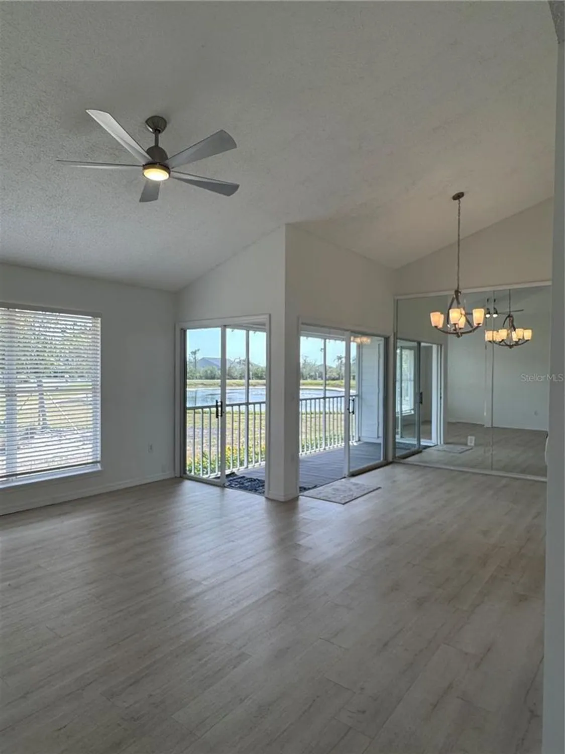 Property Slideshow image 5 of 34 | 859 audubon dr # 859, Bradenton, FL, 34209
