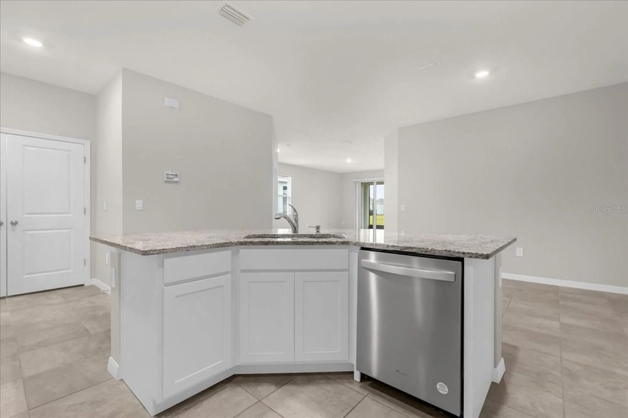 Property Slideshow image 11 of 31 | 5268 nw 48th pl, Ocala, FL, 34482