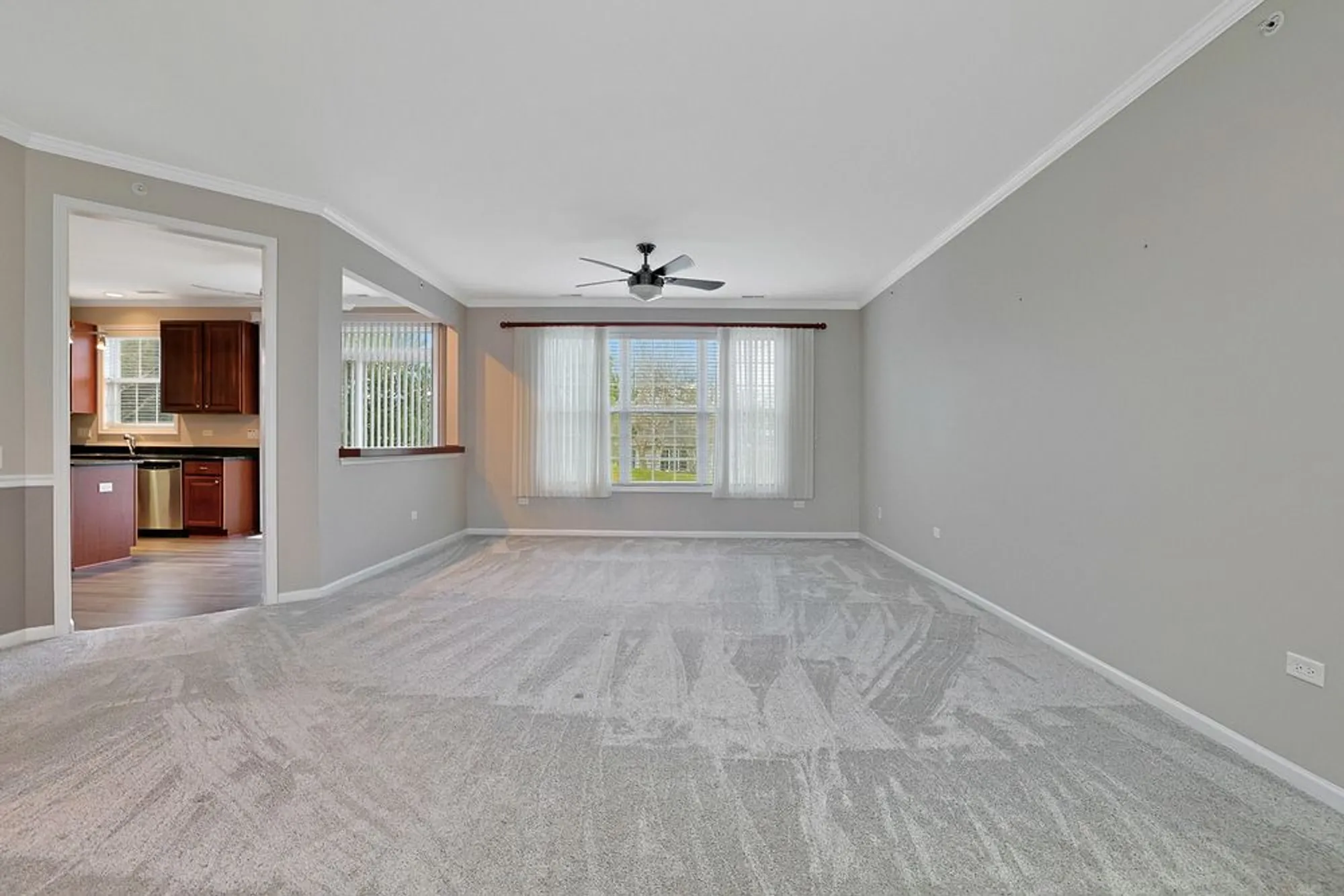 Property Slideshow image 3 of 25 | 13322 arboretum ln, Huntley, IL, 60142
