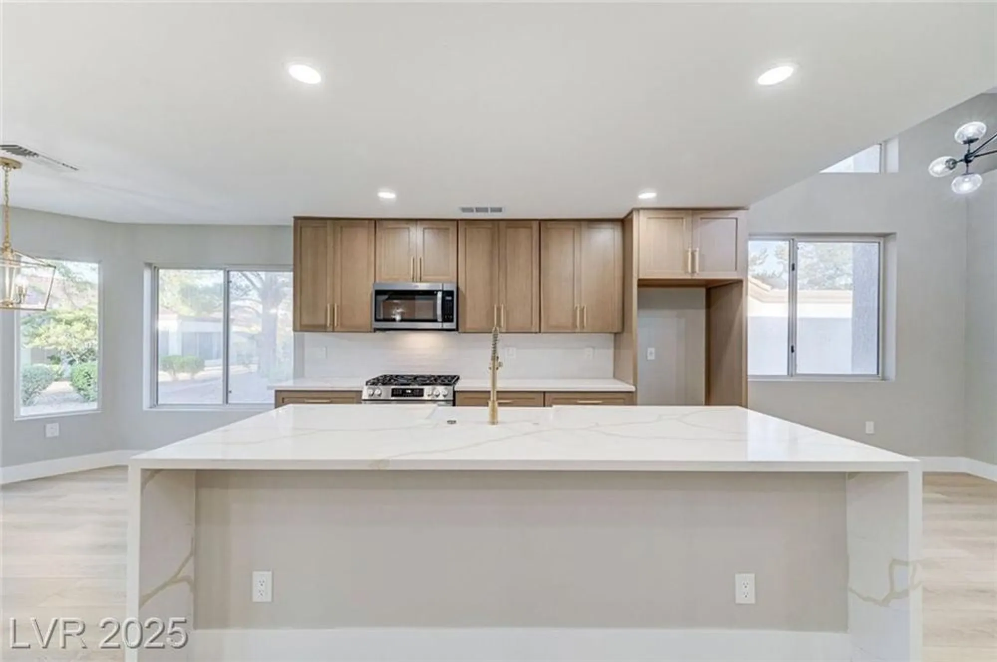 Property Slideshow image 27 of 75 | 9308 quail ridge dr, Las Vegas, NV, 89134