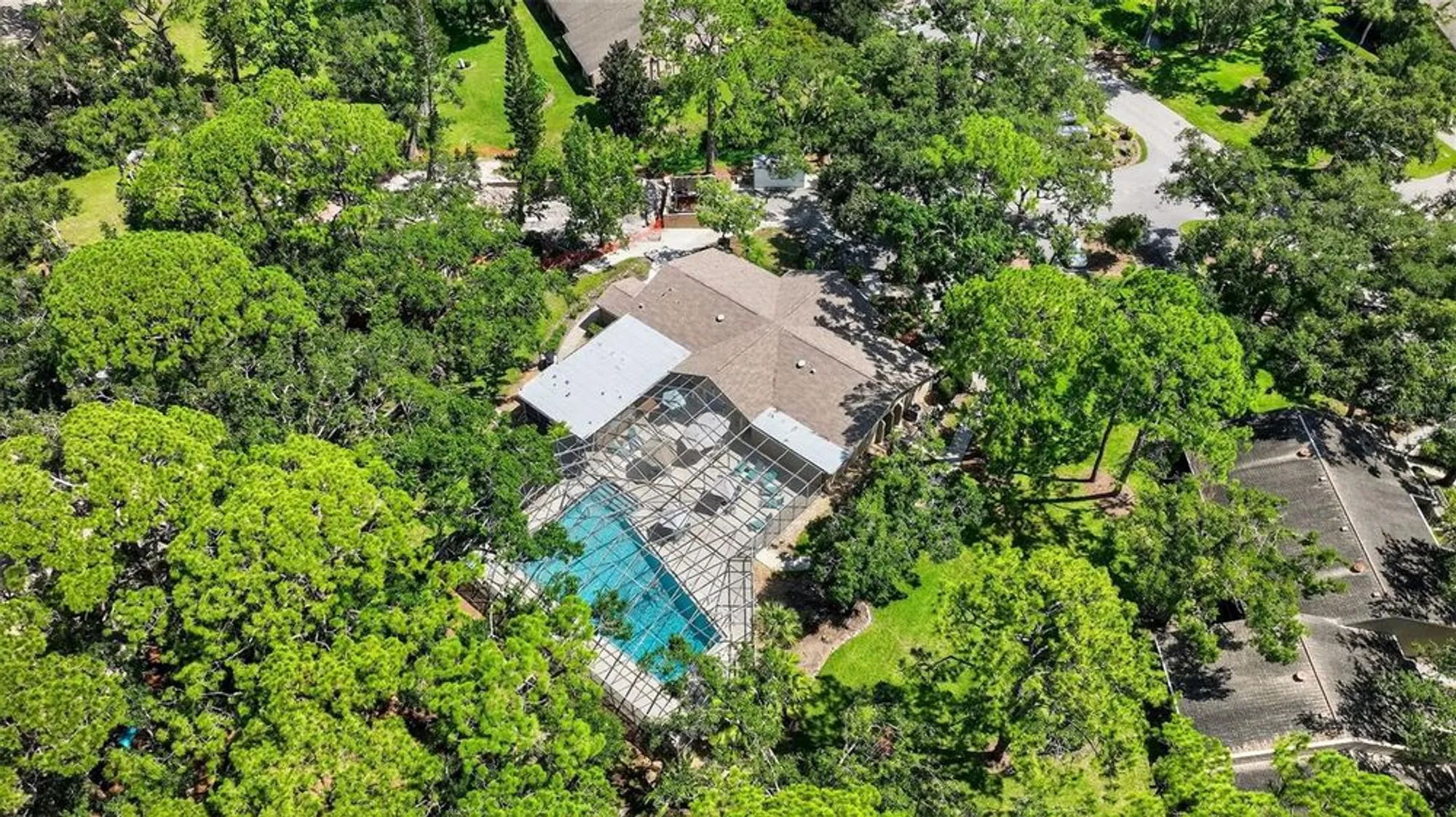 Property Slideshow image 30 of 42 | 1214 tallywood dr 7020, Sarasota, FL, 34237