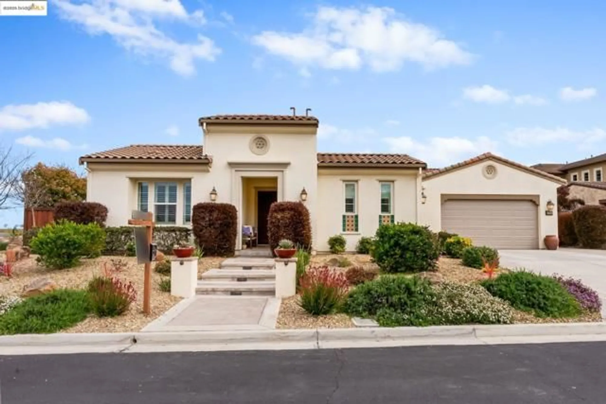 Property Slideshow image 1 of 54 | 1890 late harvest ct, Brentwood, CA, 94513