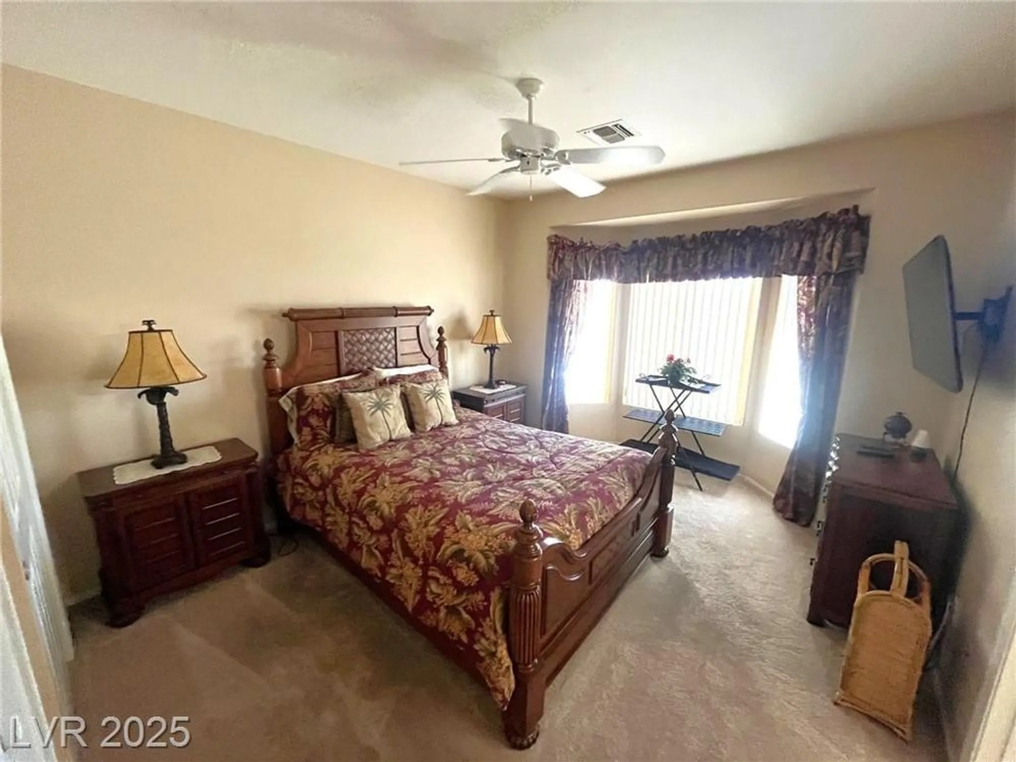 Property Slideshow image 4 of 38 | 10525 mission lakes ave, Las Vegas, NV, 89134