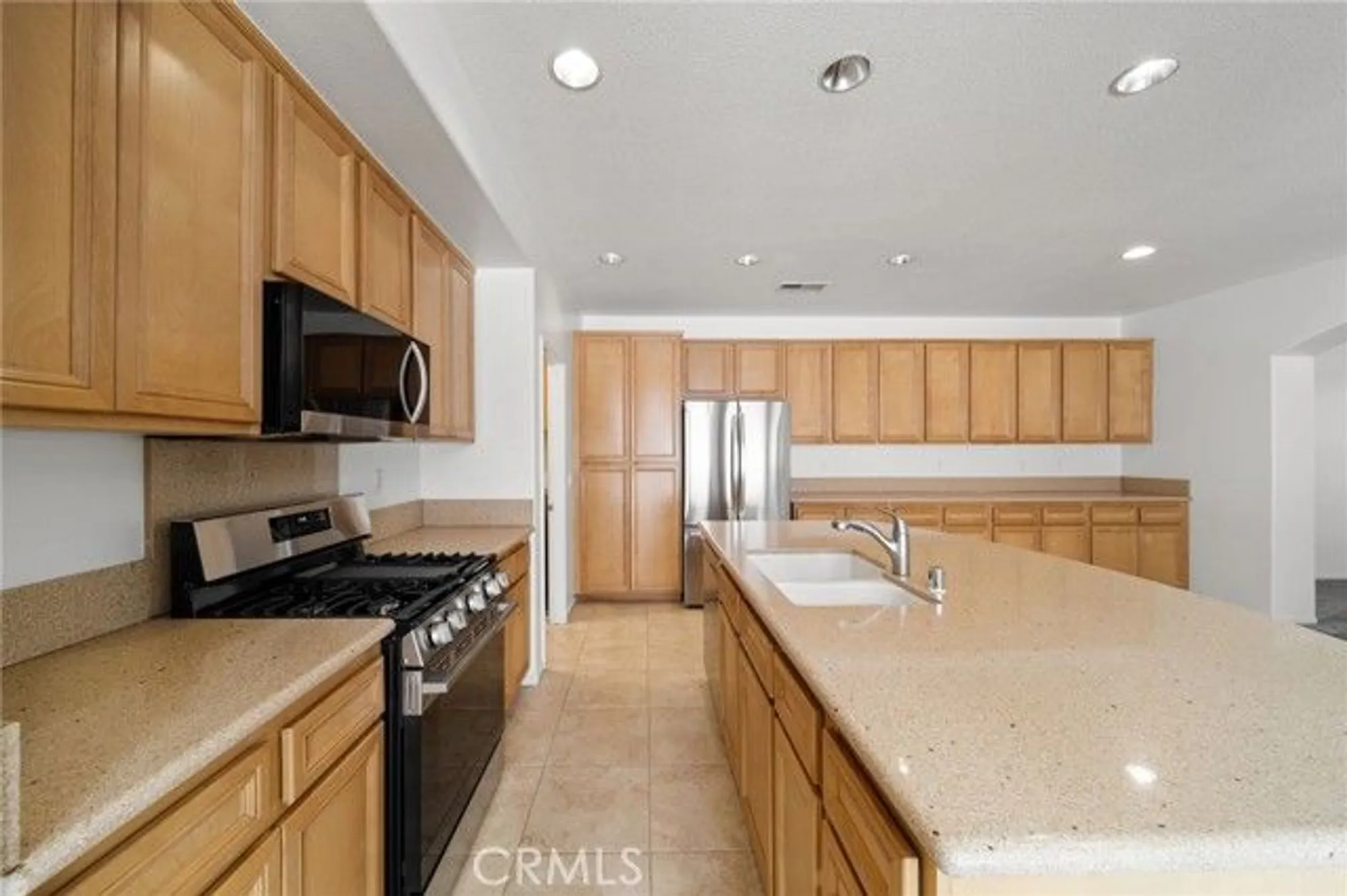 Property Slideshow image 10 of 29 | 1568 four seasons cir, Beaumont, CA, 92223