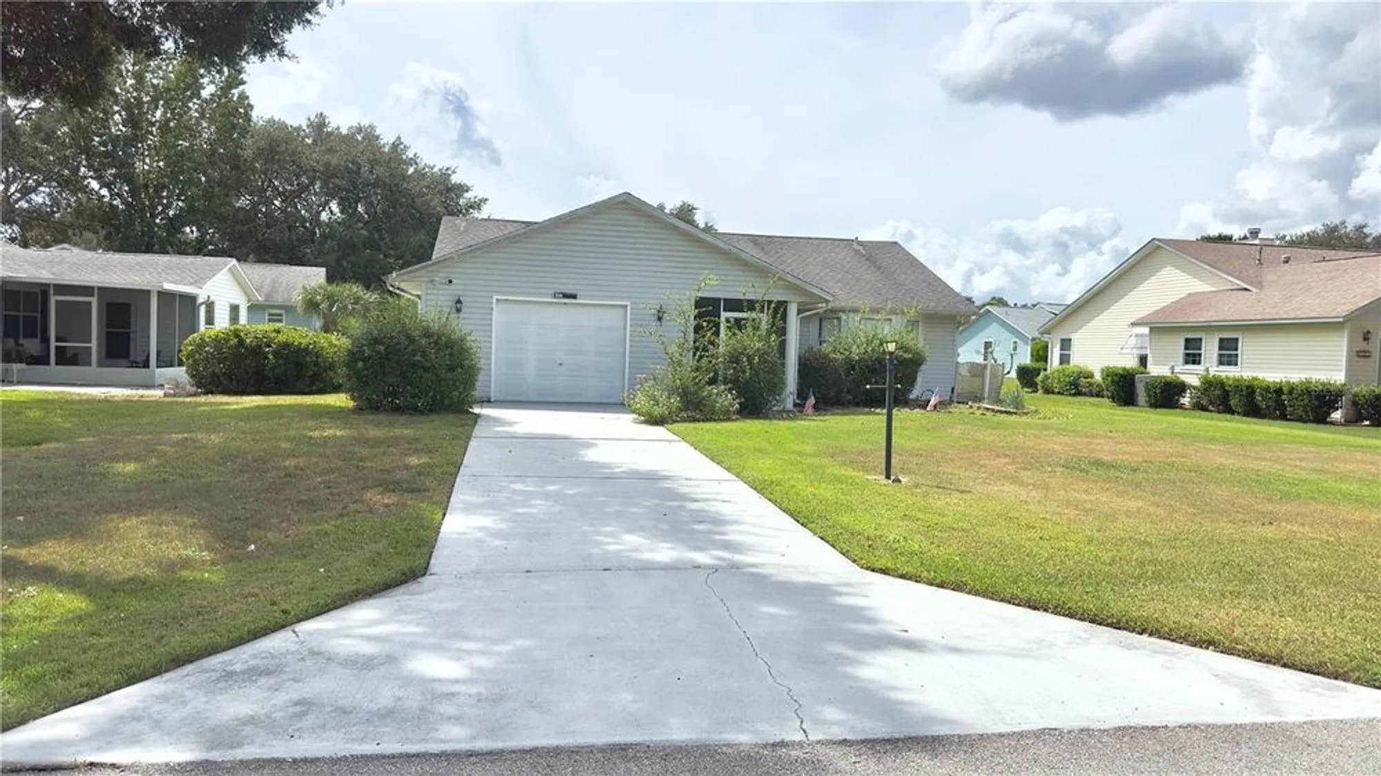 Property Slideshow image 1 of 85 | 918 dundee cir, Leesburg, FL, 34788