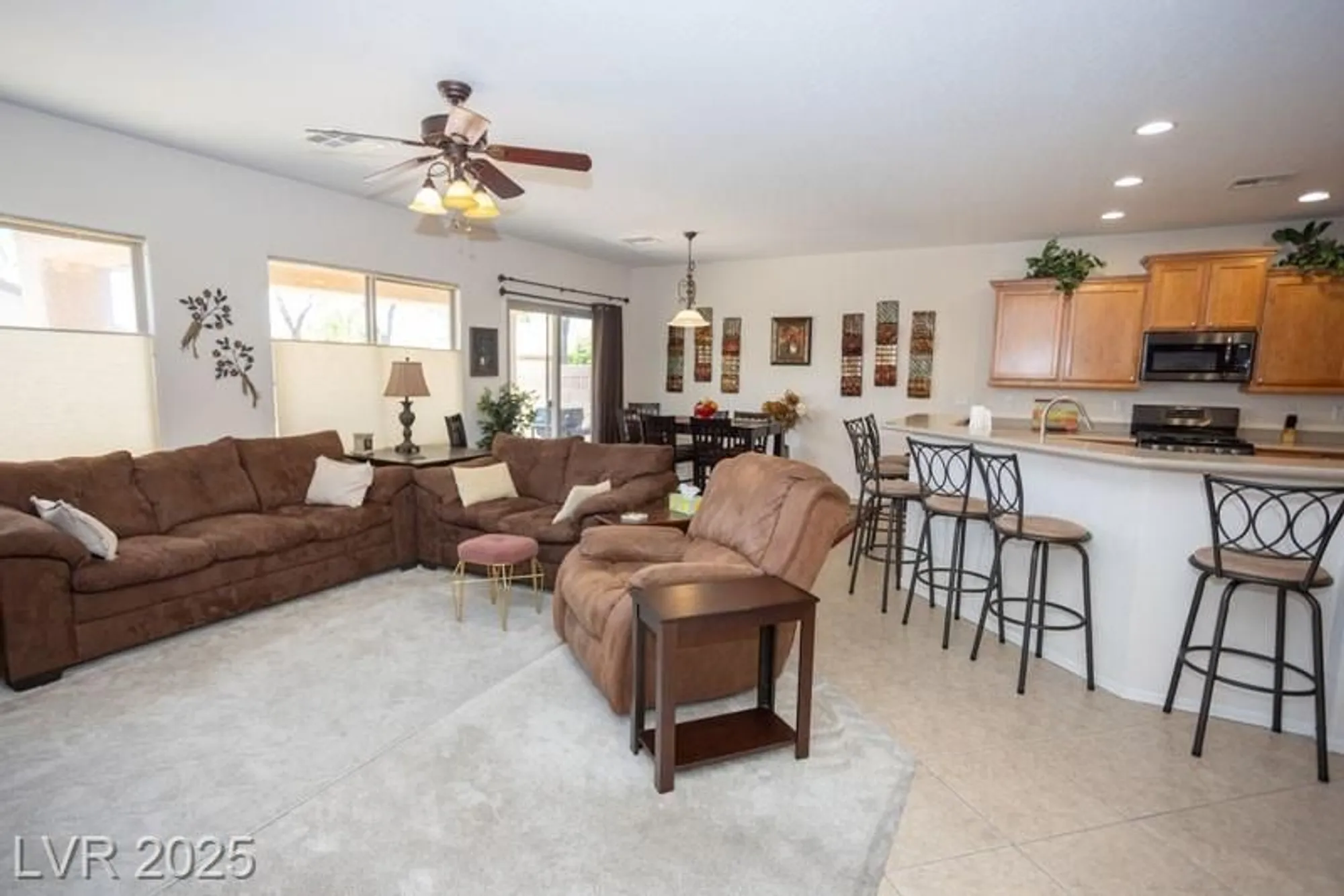 Property Slideshow image 10 of 43 | 5935 saddle horse ave, Las Vegas, NV, 89122