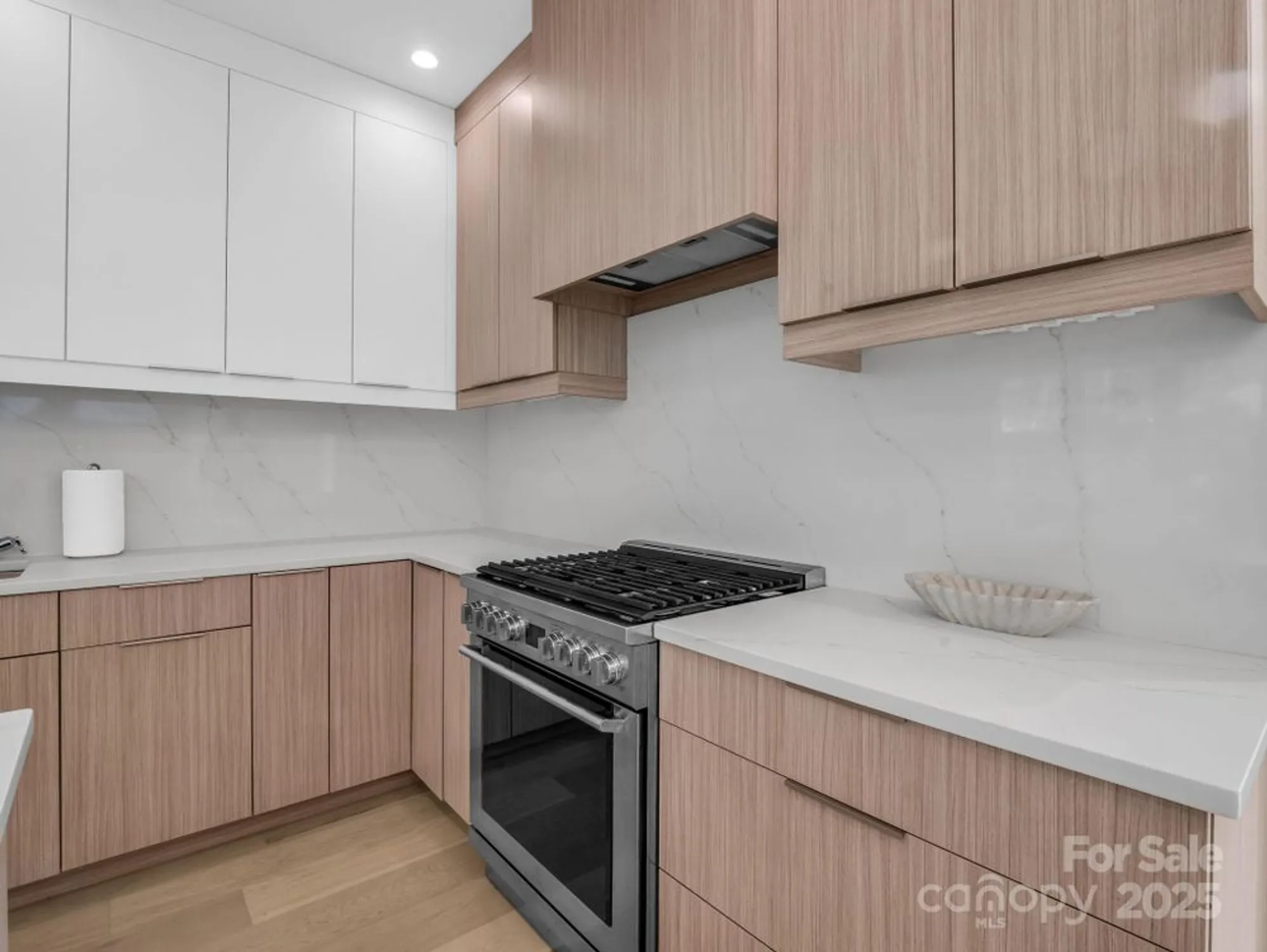 Property Slideshow image 21 of 48 | 123 millbrae loop, Hendersonville, NC, 28791