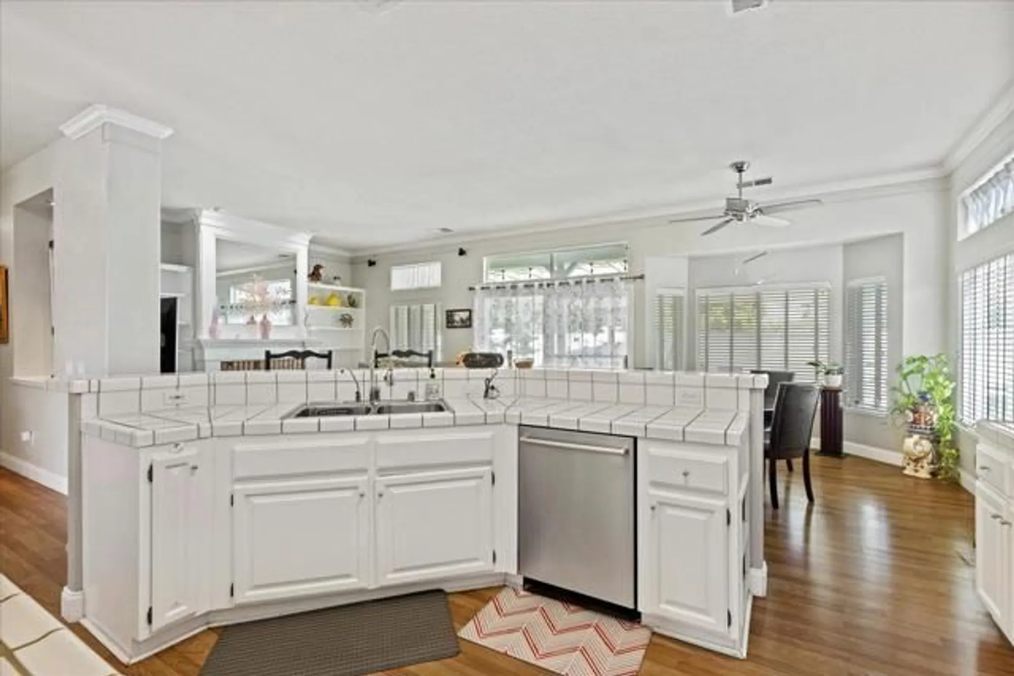 Property Slideshow image 12 of 38 | 490 chesapeake ter, Brentwood, CA, 94513