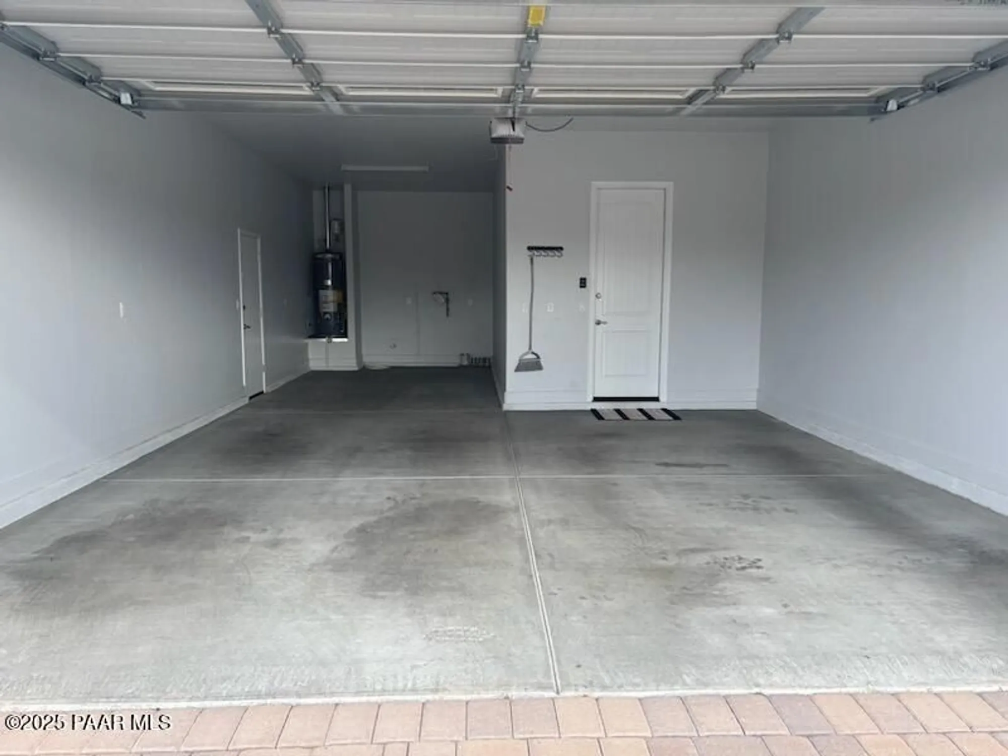 Property Slideshow image 4 of 28 | 7942 e carbon ct, Prescott Valley, AZ, 86315