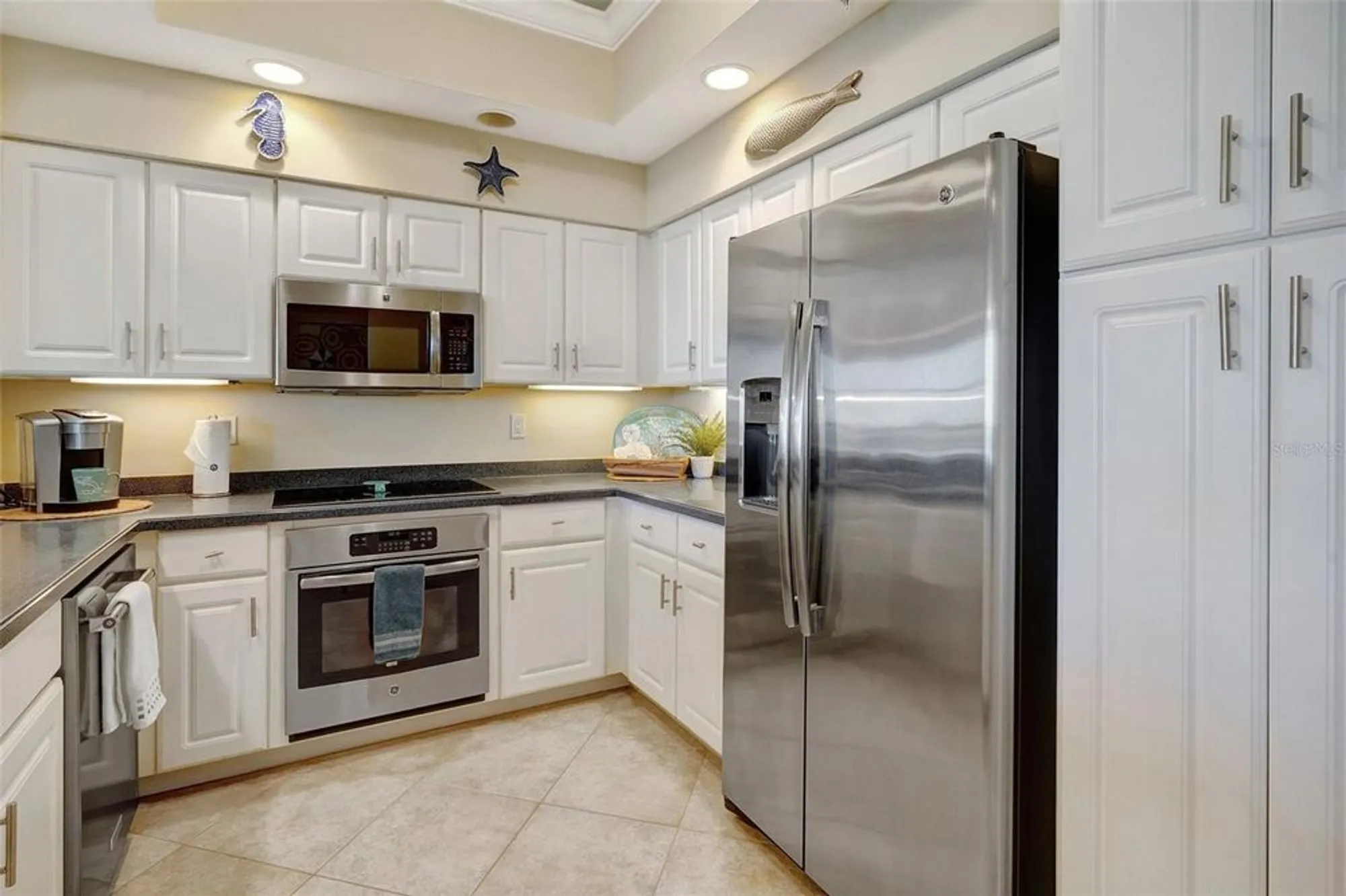 Property Slideshow image 10 of 71 | 3321 sunset key cir 204, Punta Gorda, FL, 33955