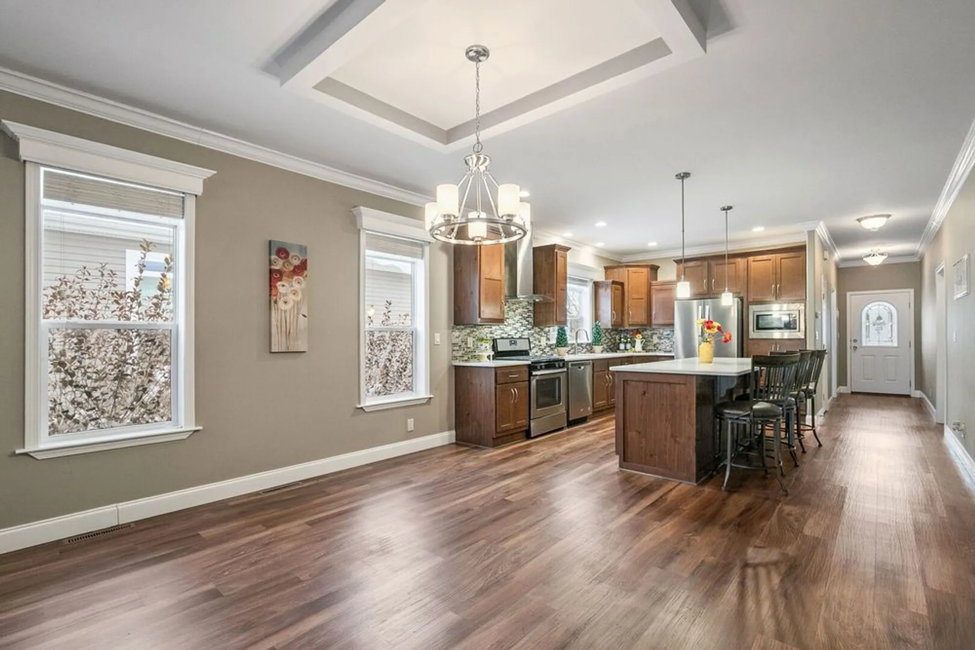 Property Slideshow image 7 of 17 | 1412 scenic vw, Grayslake, IL, 60030