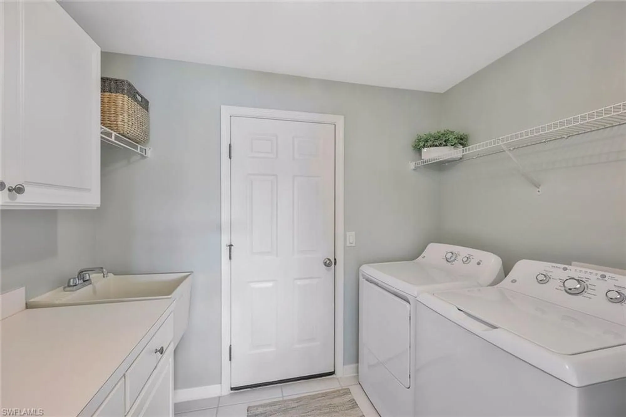 Property Slideshow image 15 of 34 | 10037 majestic ave, Fort Myers, FL, 33913