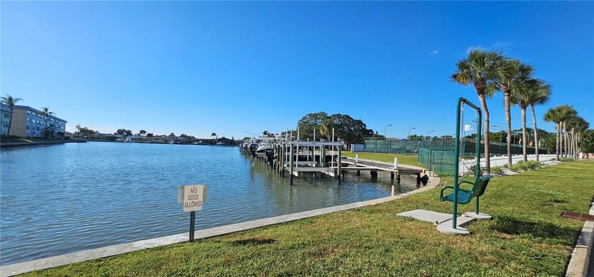 Property Slideshow image 31 of 43 | 2960 59th st 202, Gulfport, FL, 33707