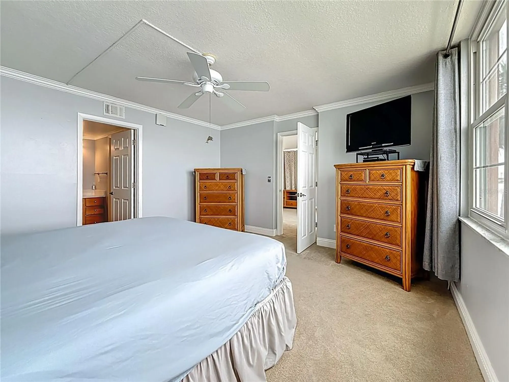 Property Slideshow image 24 of 57 | 7665 sun island dr 206, South Pasadena, FL, 33707