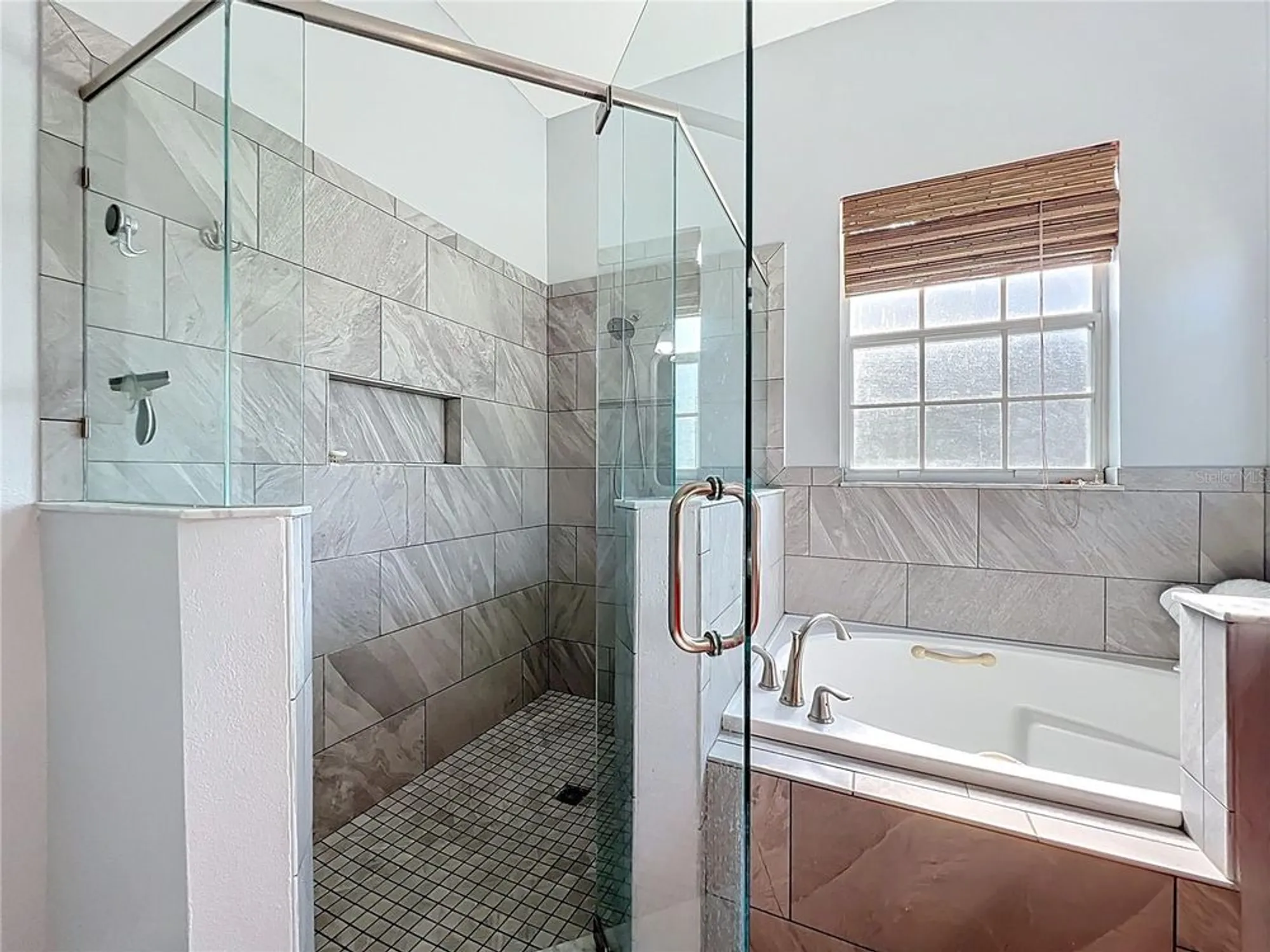 Property Slideshow image 35 of 62 | 3700 plantation blvd, Leesburg, FL, 34748