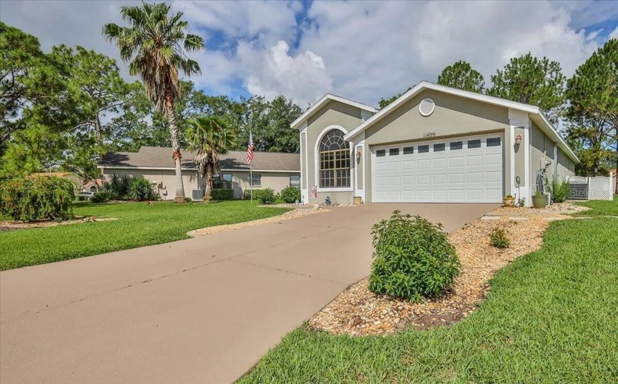 Property Slideshow image 4 of 45 | 11409 deercroft ct, Spring Hill, FL, 34609