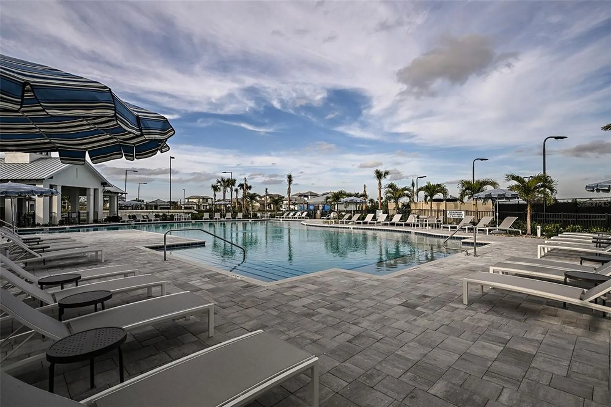 Property Slideshow image 8 of 18 | 17020 savory mist cir, Lakewood Ranch, FL, 34211
