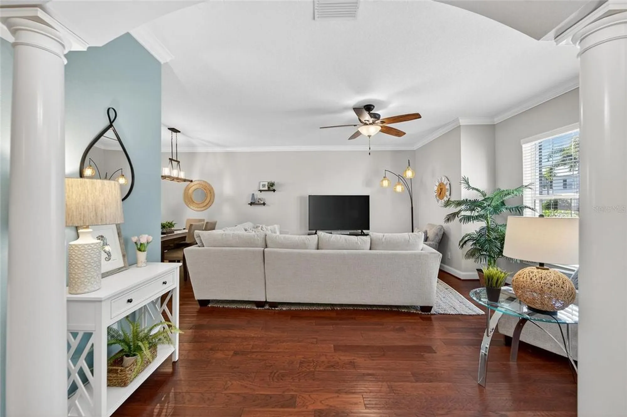 Property Slideshow image 16 of 90 | 114 aberdeen pond dr, Apollo Beach, FL, 33572