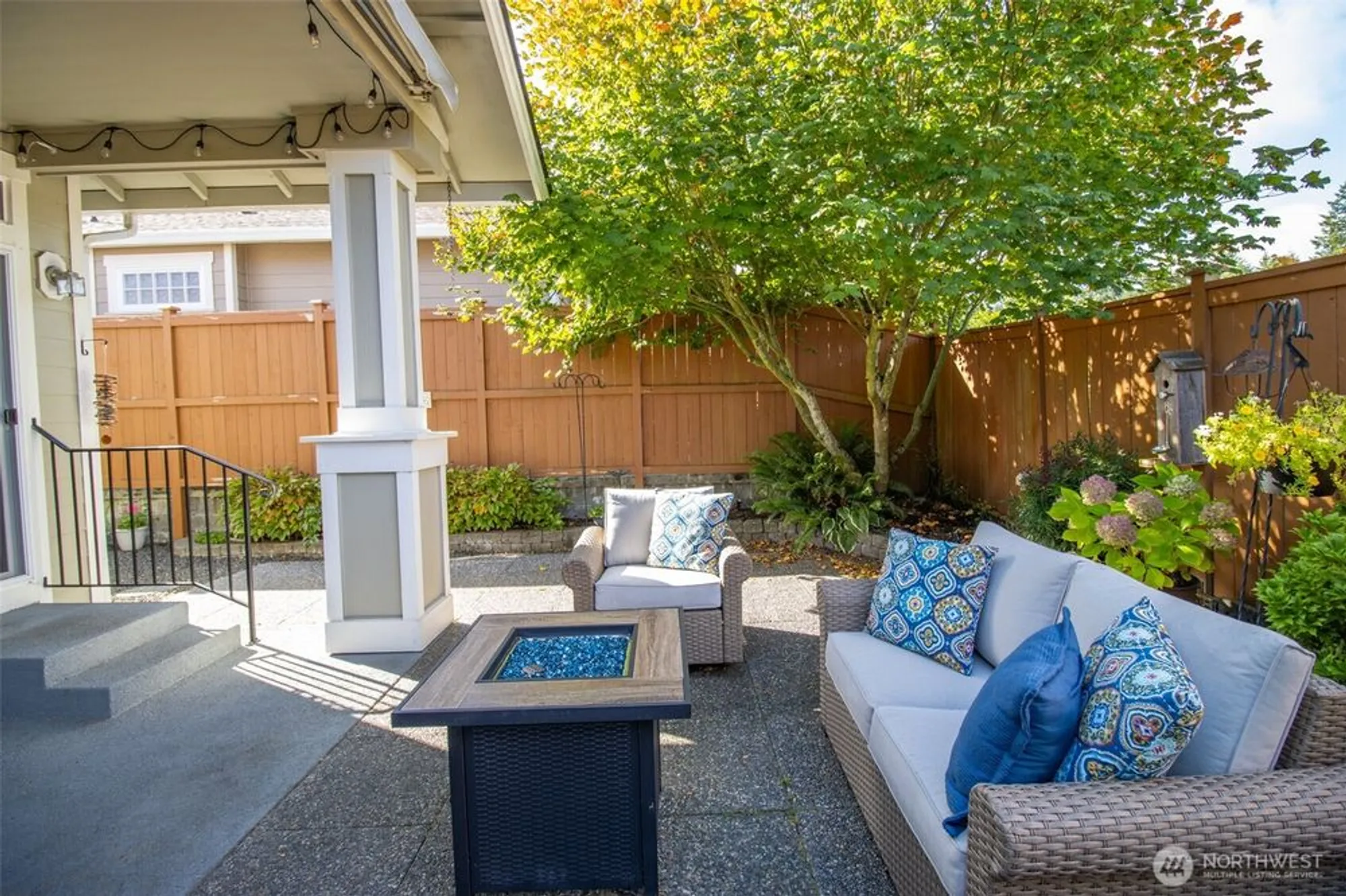 Property Slideshow image 4 of 38 | 4921 spokane ct, Lacey, WA, 98516