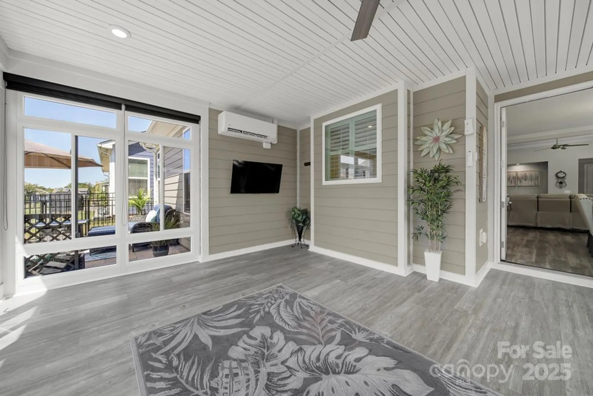 Property Slideshow image 22 of 48 | 10313 superb ln, Charlotte, NC, 28215