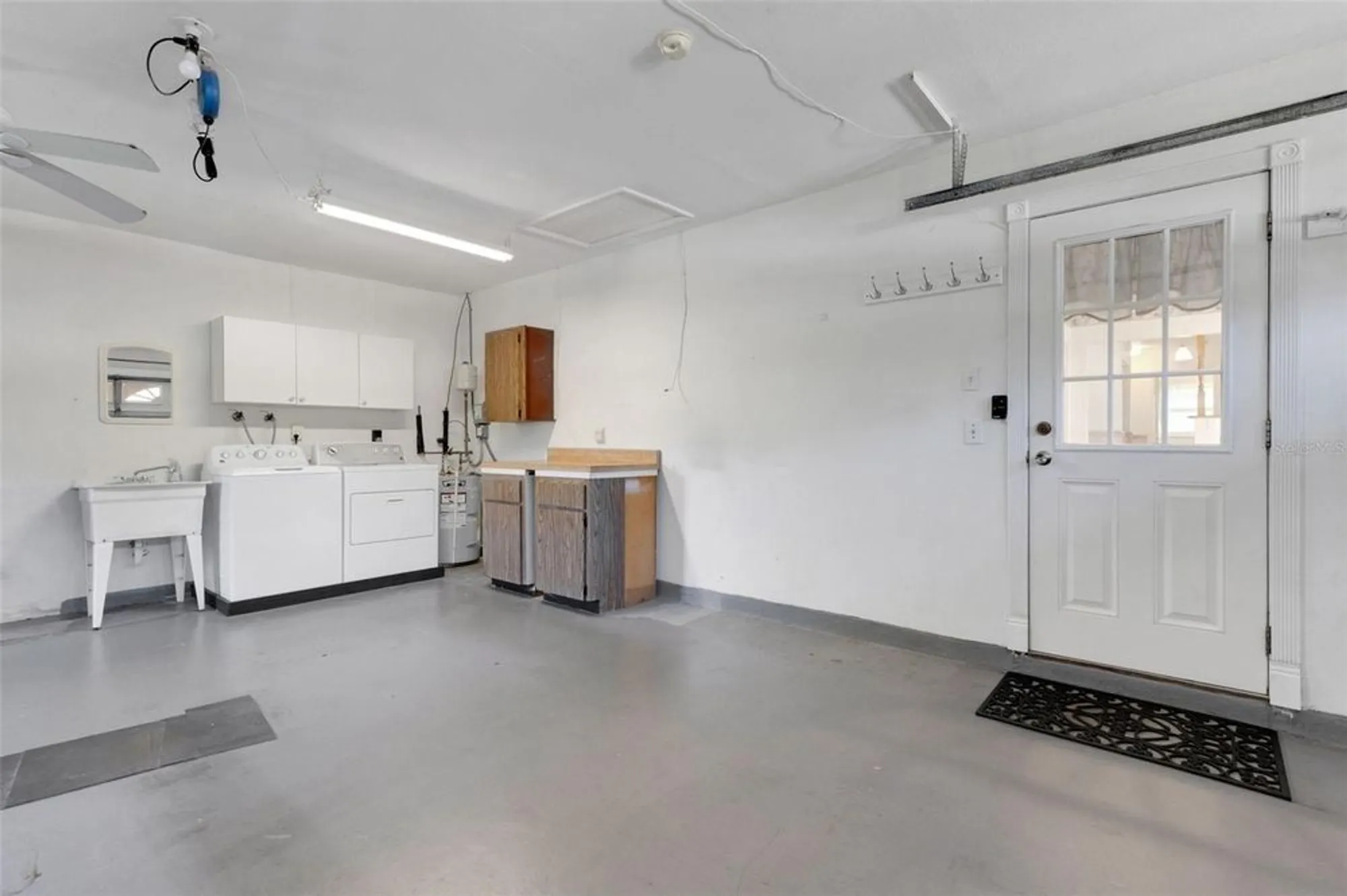 Property Slideshow image 36 of 96 | 2880 doone cir, Palm Harbor, FL, 34684