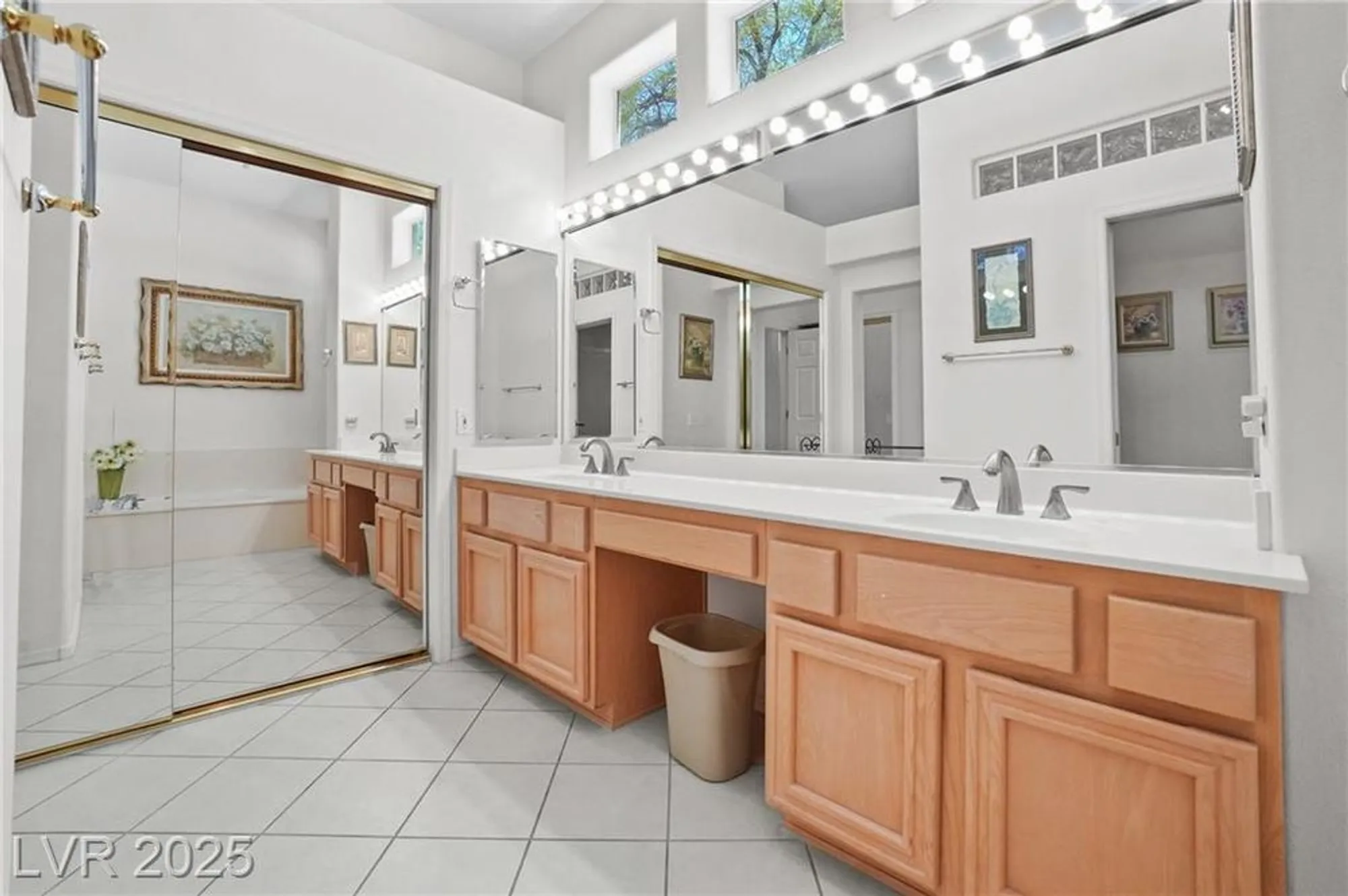Property Slideshow image 22 of 49 | 10300 linfield pl, Las Vegas, NV, 89134