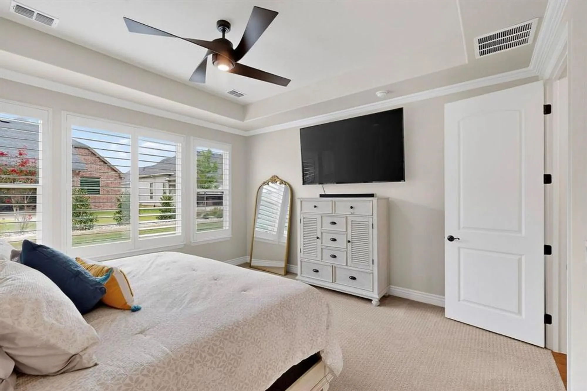 Property Slideshow image 20 of 40 | 12704 golden rock dr, Denton, TX, 76207