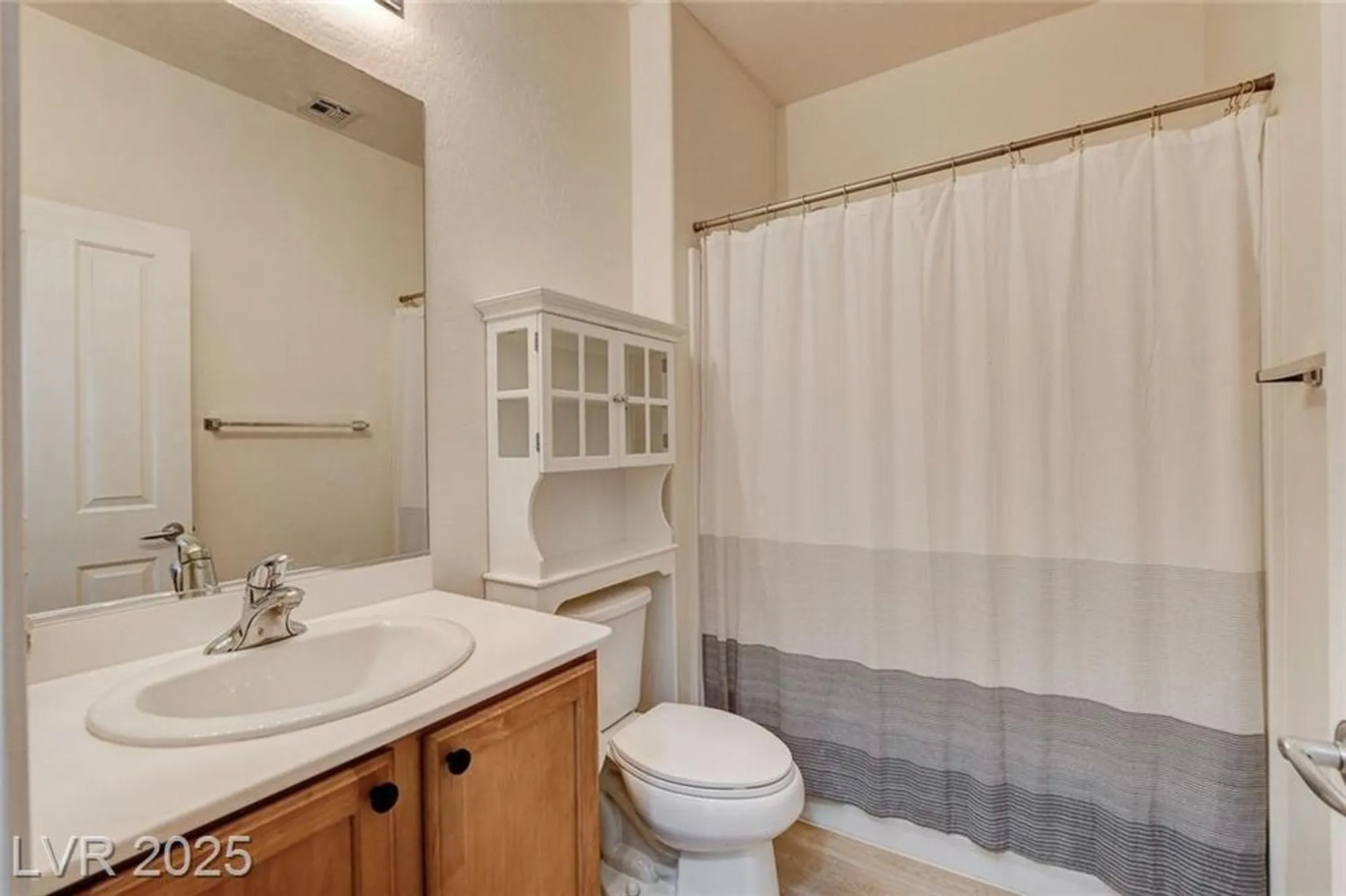 Property Slideshow image 25 of 64 | 7873 broadwing dr, North Las Vegas, NV, 89084