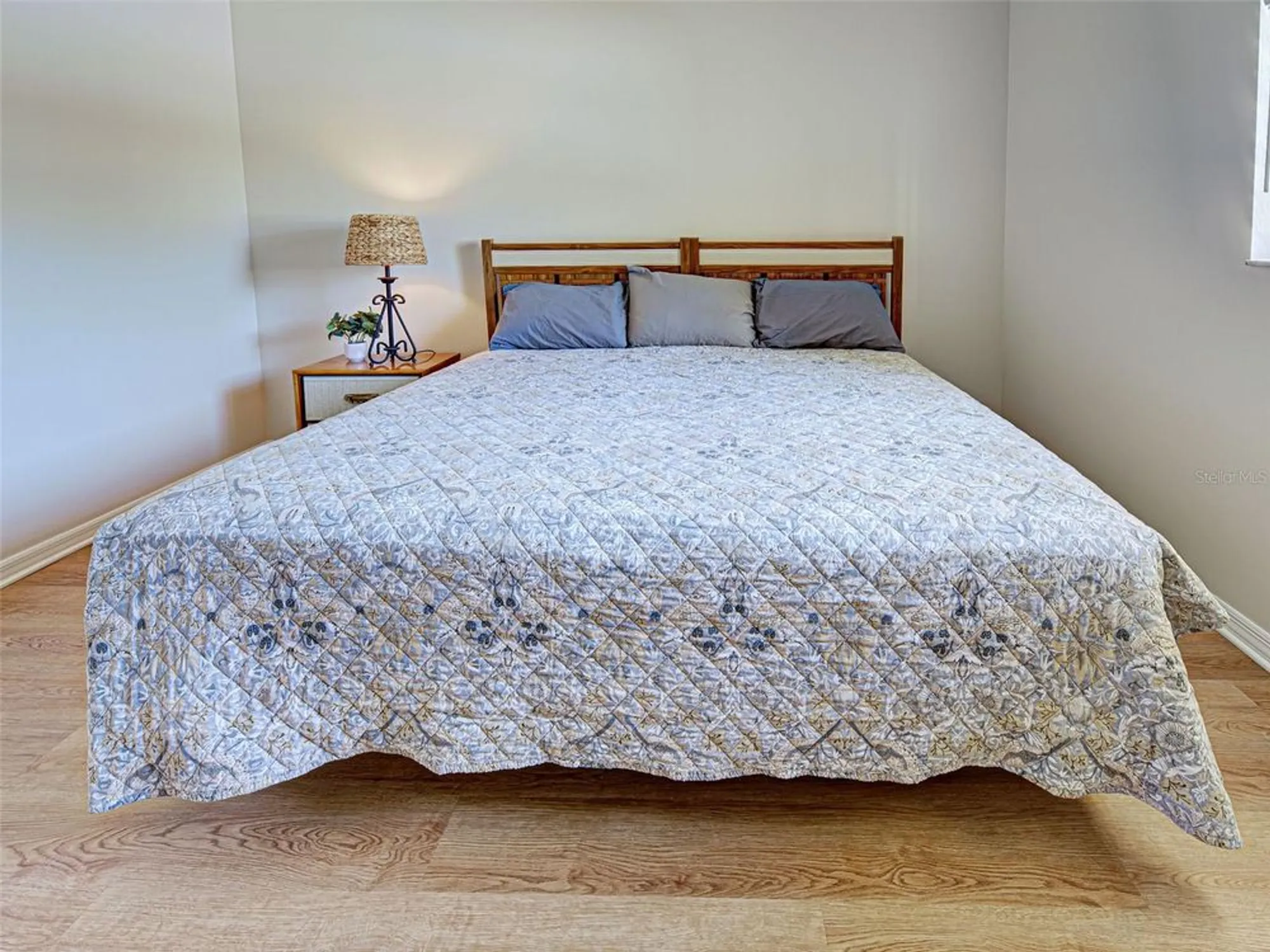 Property Slideshow image 15 of 54 | 406 cerromar cir 222, Venice, FL, 34293