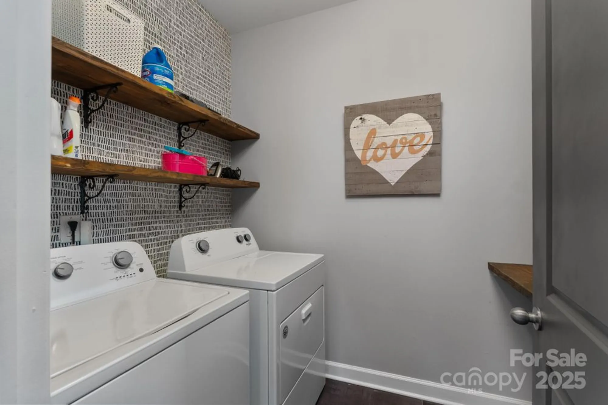 Property Slideshow image 27 of 48 | 4946 norman park pl, Lake Wylie, SC, 29710