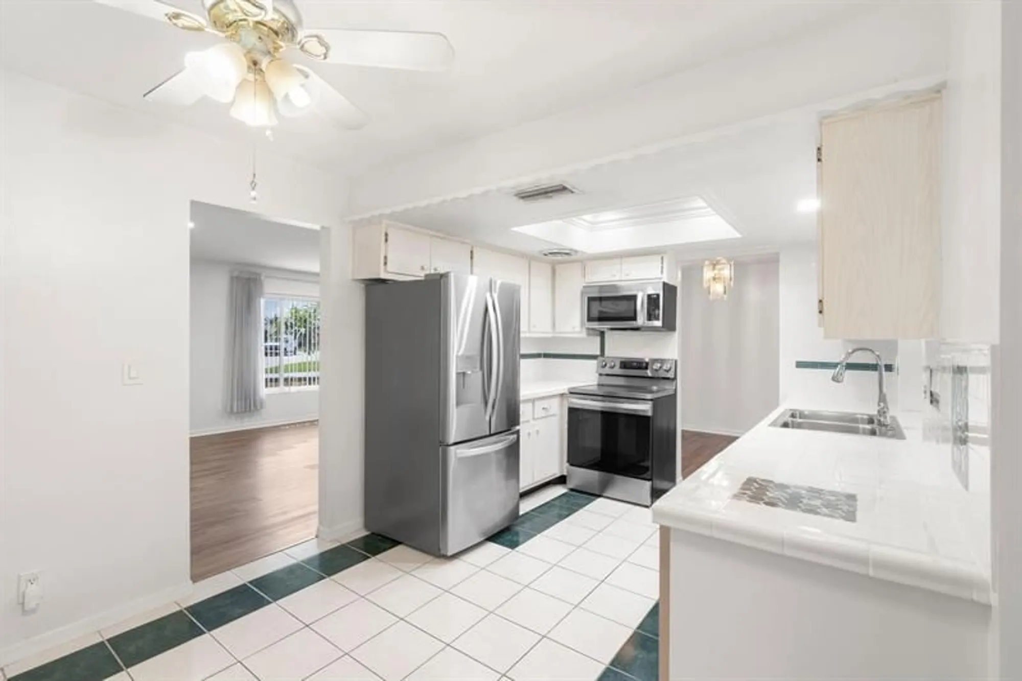 Property Slideshow image 19 of 34 | 1165 nw 67th ave, Margate, FL, 33063