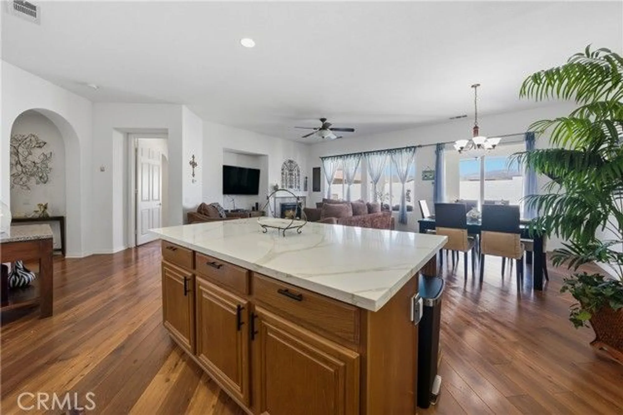 Property Slideshow image 7 of 29 | 84206 canzone dr, Indio, CA, 92203